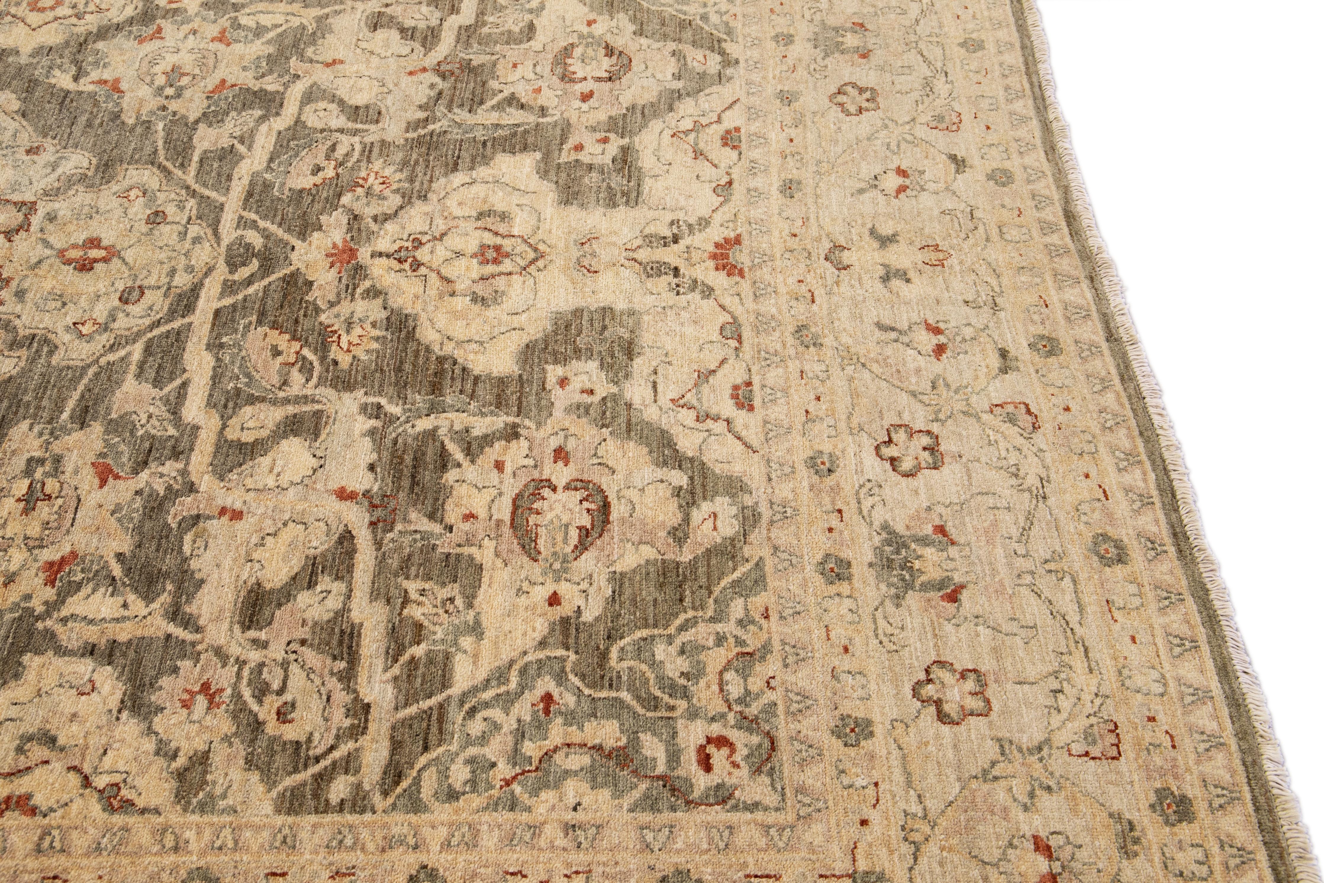 Contemporary Modern Peshawar Handmade Beige and Gray Palmettes Motif Wool Rug For Sale