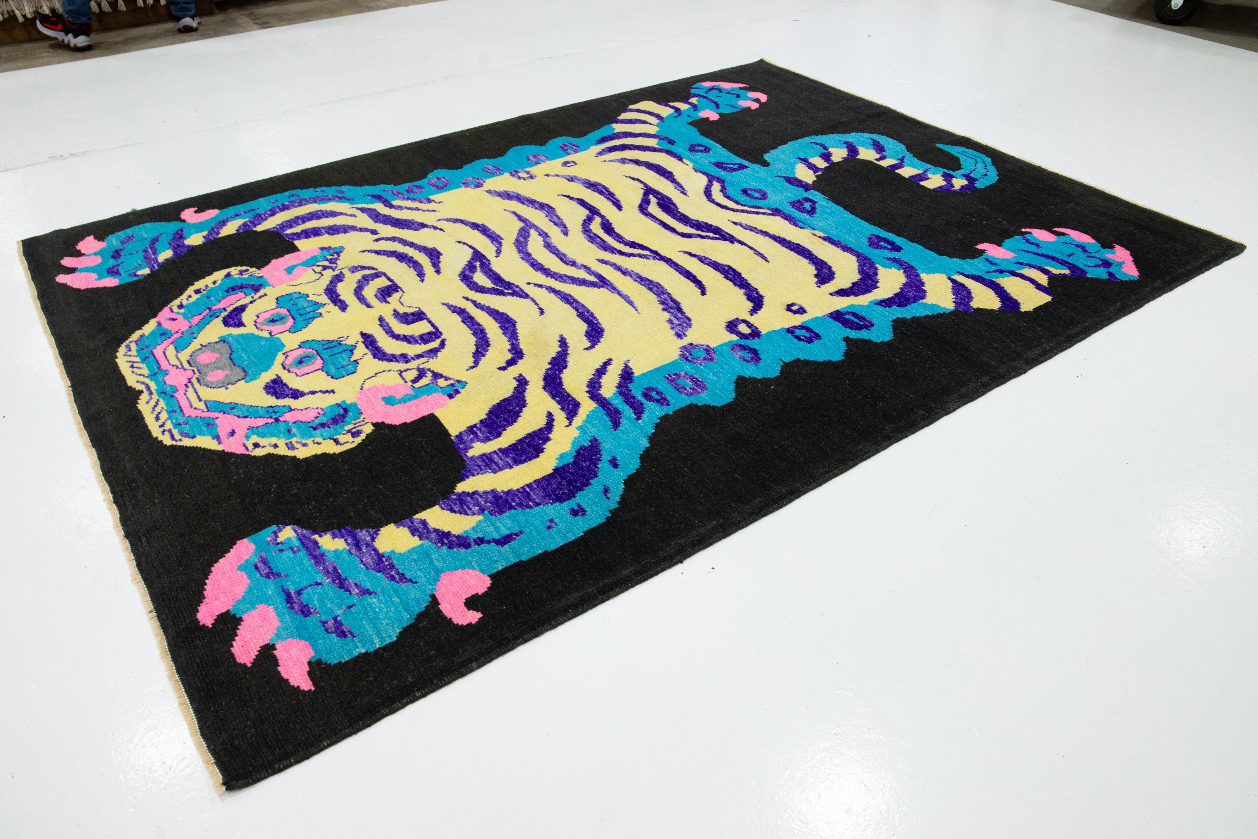 Modern Pictorial Designed Hand-Knotted Wool Rug In Black In New Condition For Sale In Norwalk, CT