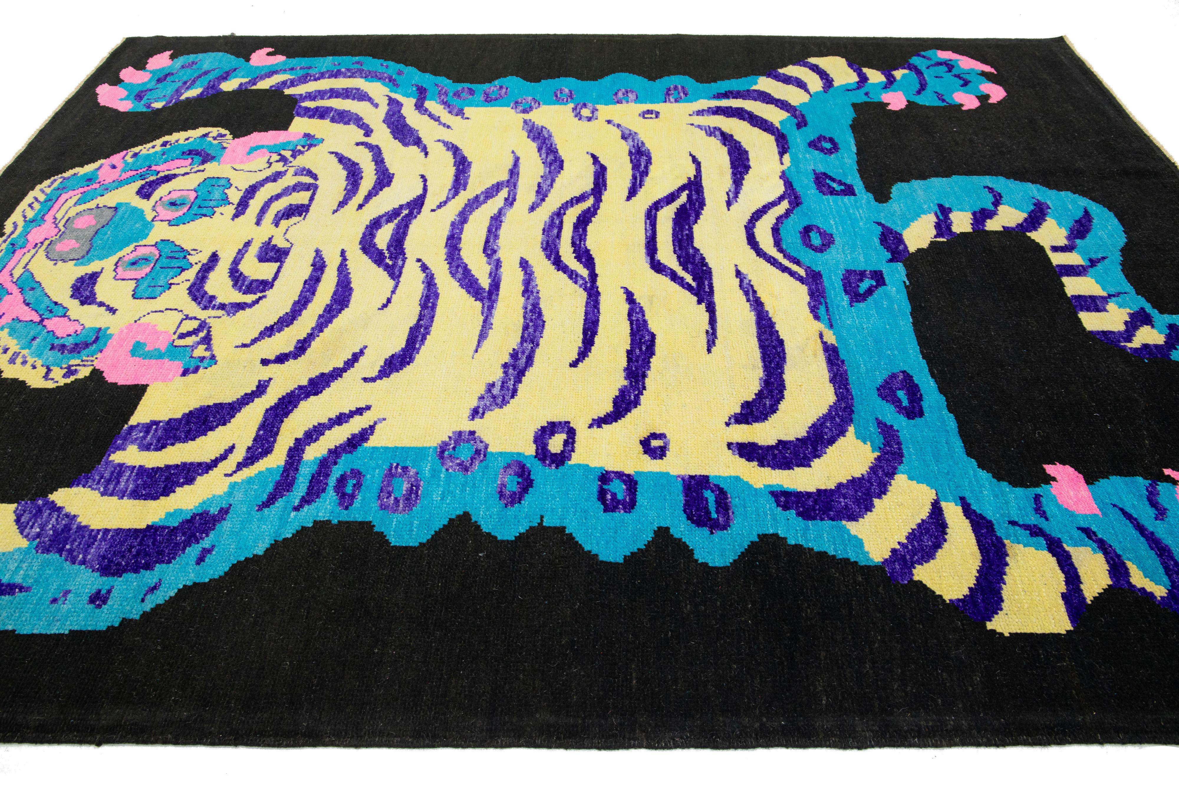 Modernity Design/One Rugs en laine nouée à la main en noir Neuf - En vente à Norwalk, CT