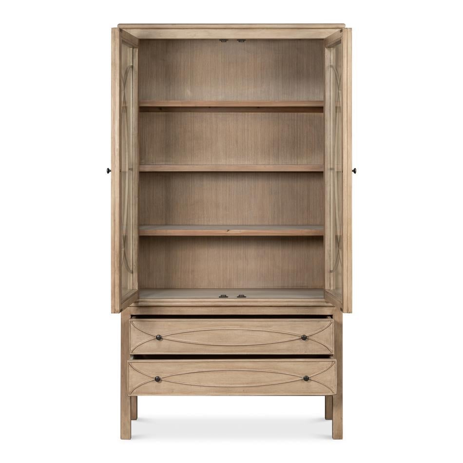 Country The Moderns Display Cabinet en pin en vente