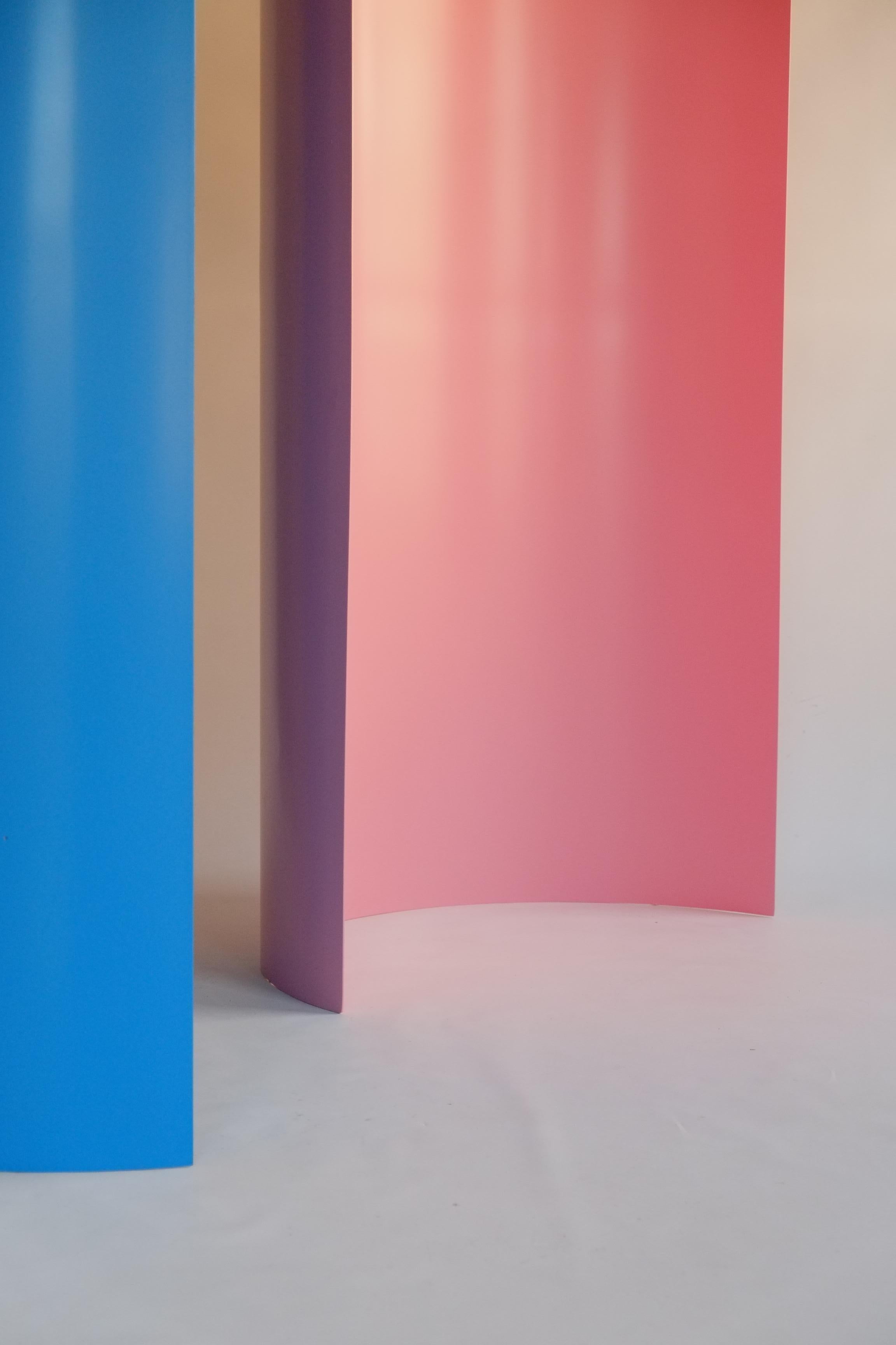 Minimalist Modern Minimal Privacy Screen / Pink Room Divider in Aluminium For Sale