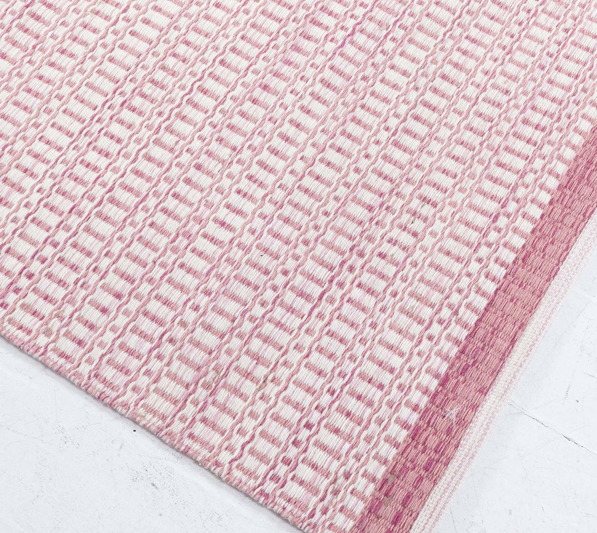 Tappeto moderno a trama piatta rosa e beige di Doris Leslie Blau In condizioni Nuovo in vendita a New York, NY