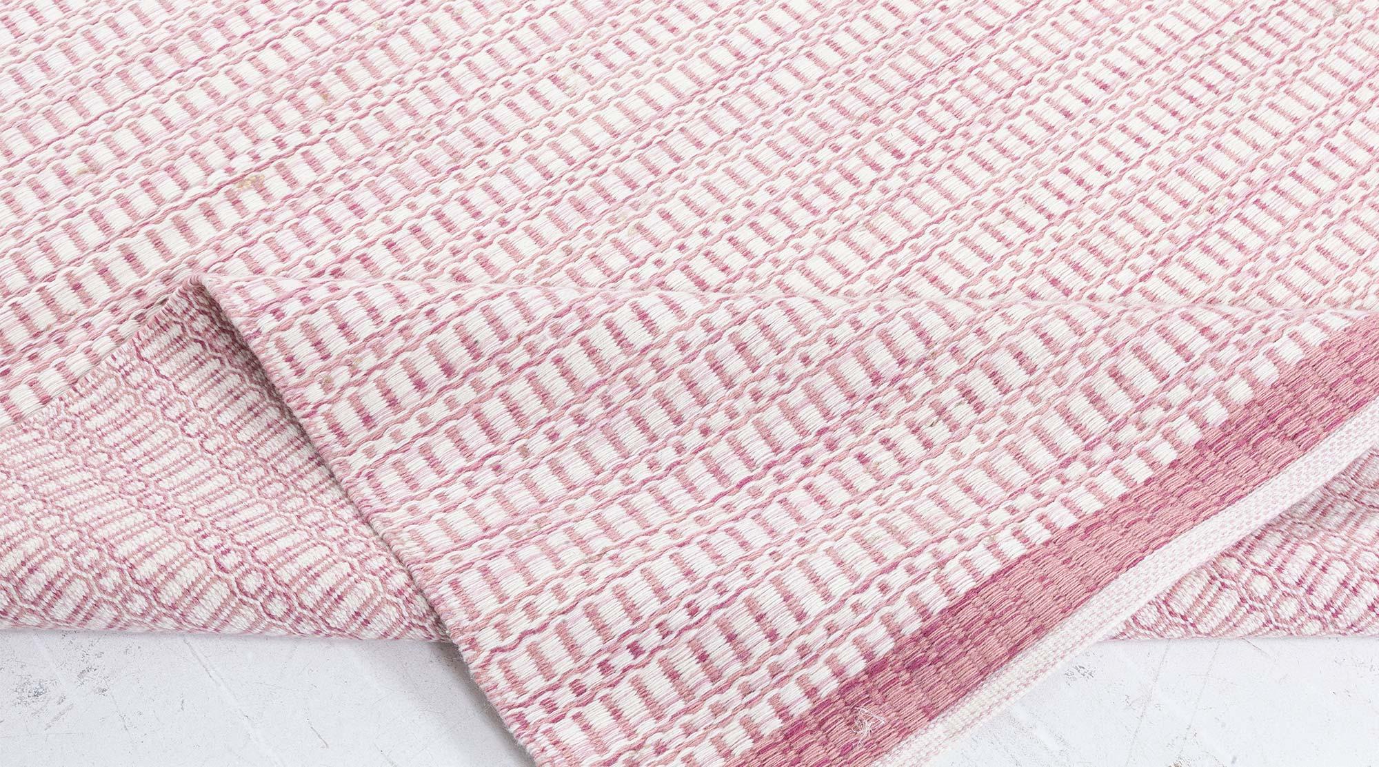 Lana Tappeto moderno a trama piatta rosa e beige di Doris Leslie Blau in vendita