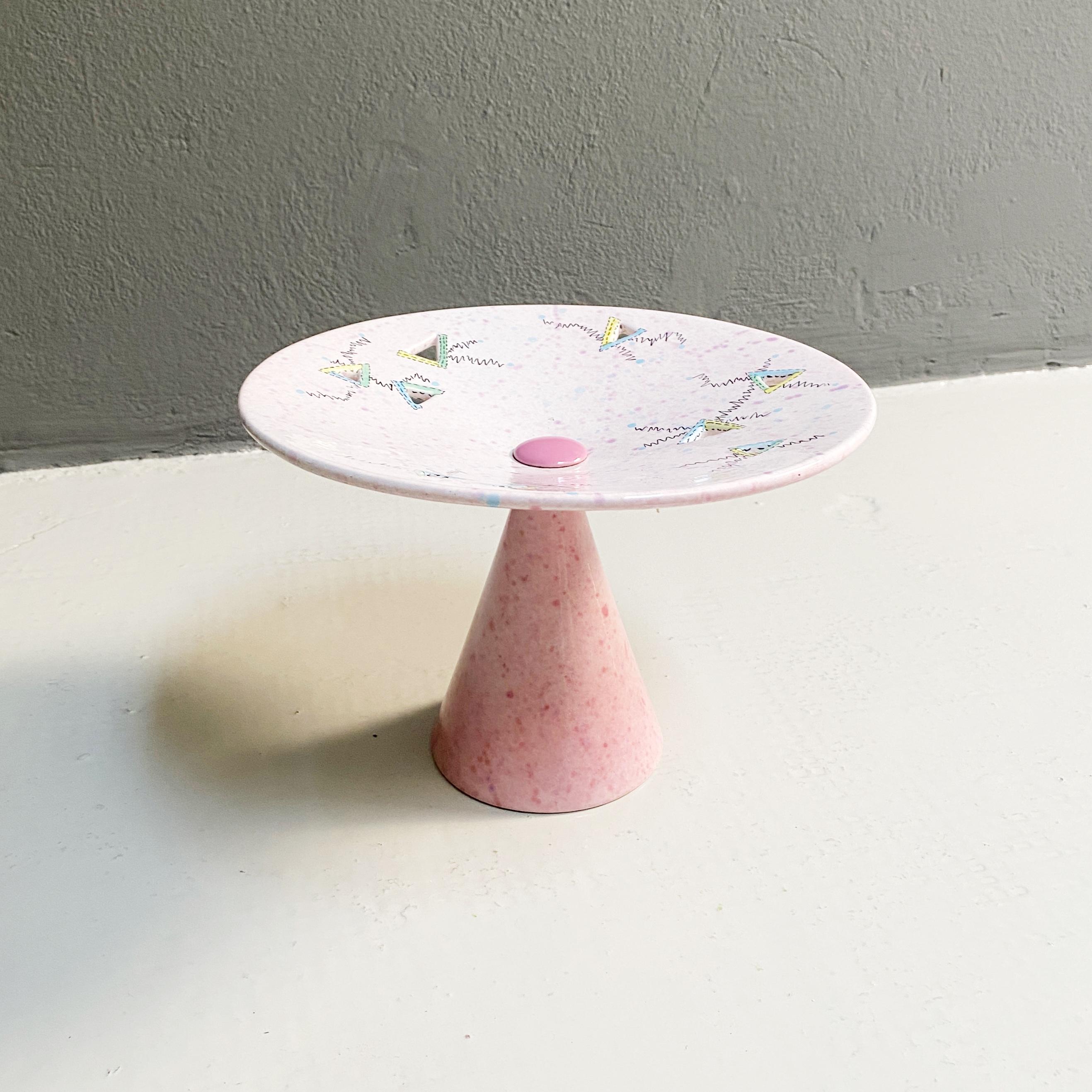 Modern Pink Ceramic Centerpiece with Motif by Meyer, 1985 In Fair Condition In MIlano, IT