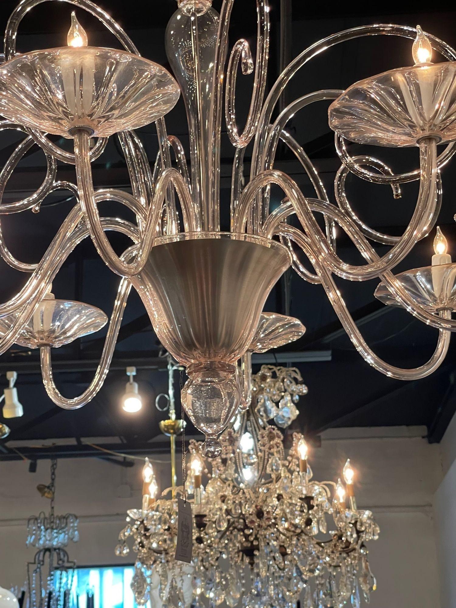 XXI secolo e contemporaneo Lampadario moderno in vetro di Murano rosa a 8 luci in vendita