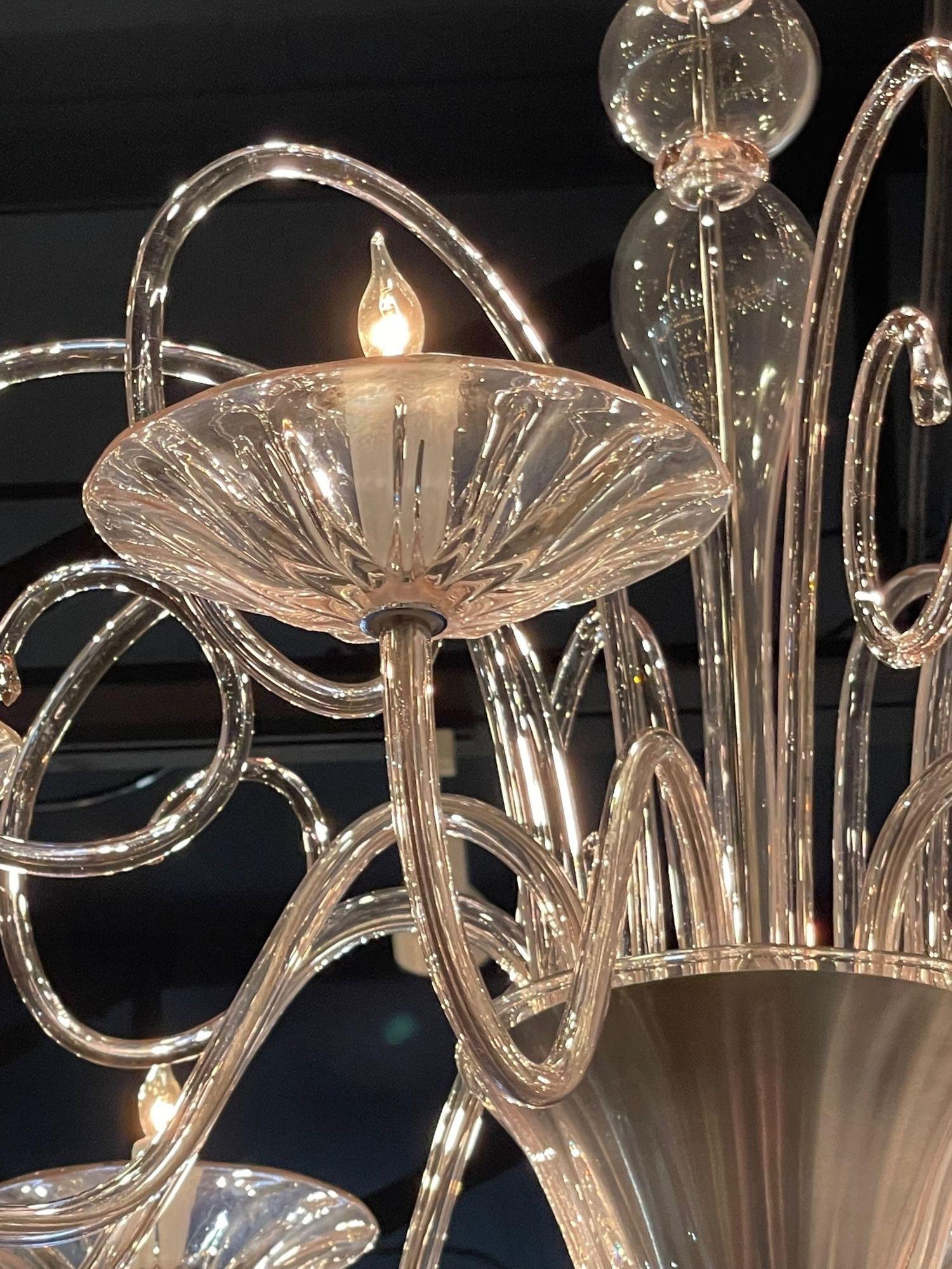 Lampadario moderno in vetro di Murano rosa a 8 luci in vendita 1