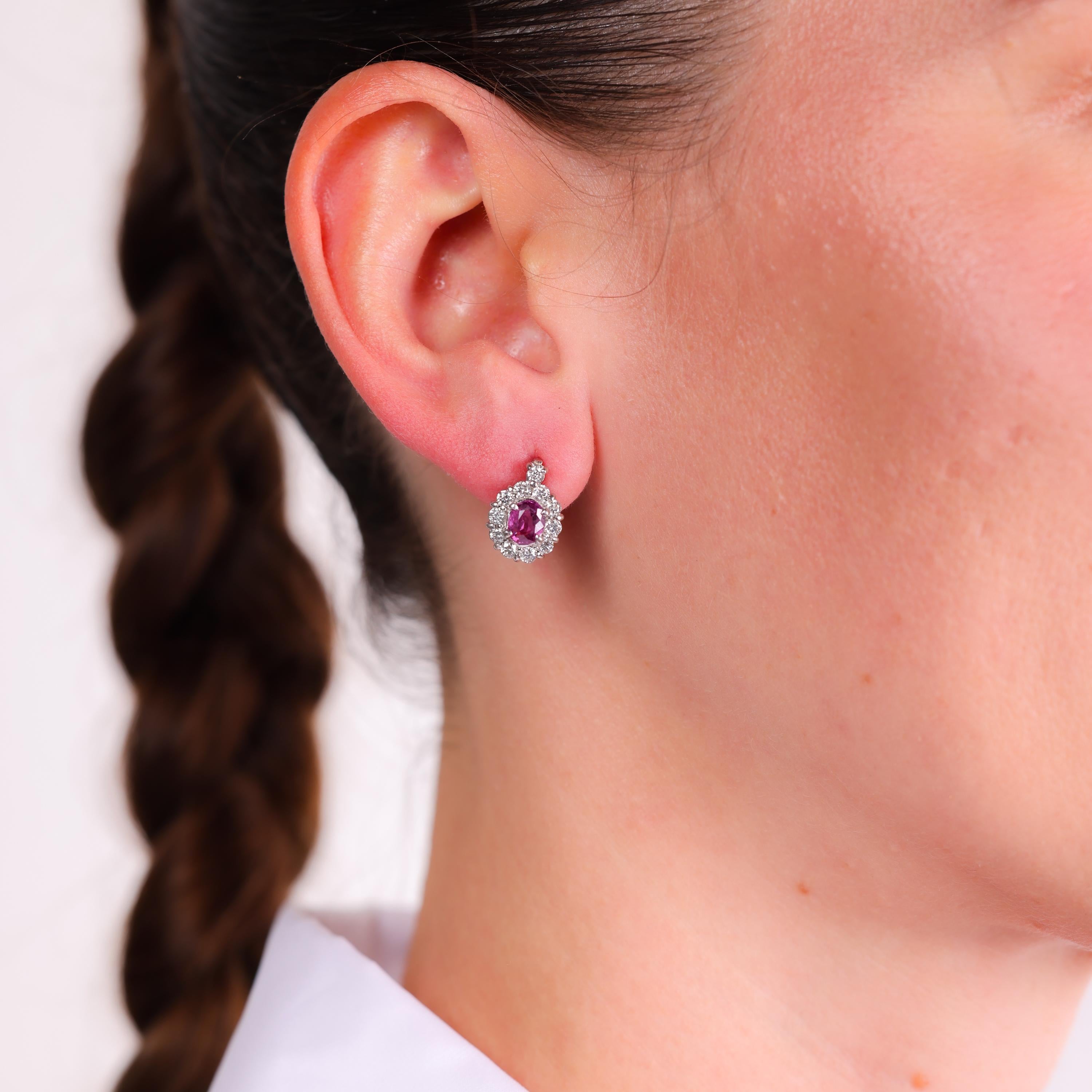 Modern pink sapphire diamond platinum cluster earrings In Excellent Condition In Beverly Hills, CA
