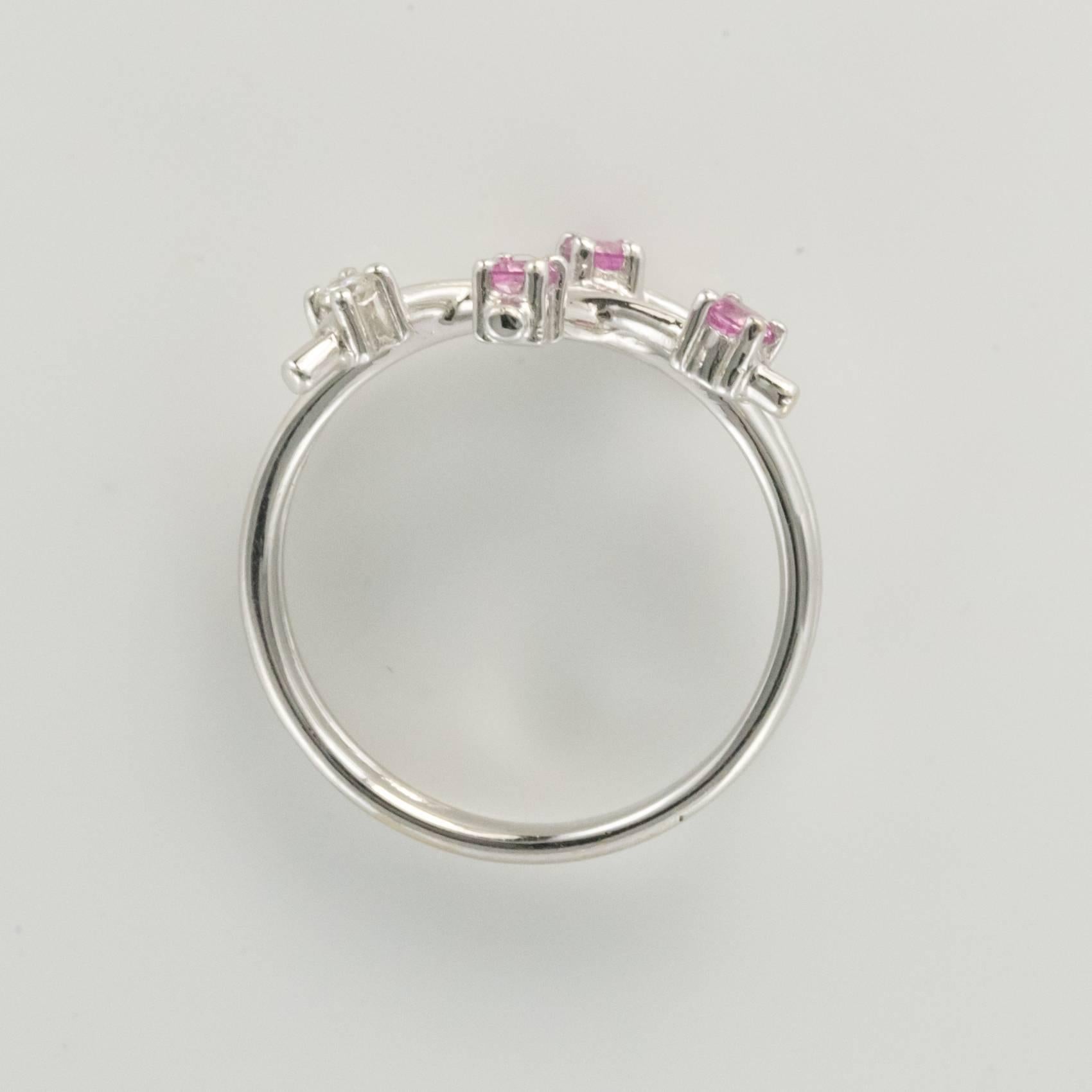 Modern Pink Sapphire Diamond 18 Karat White Gold Ring For Sale 7