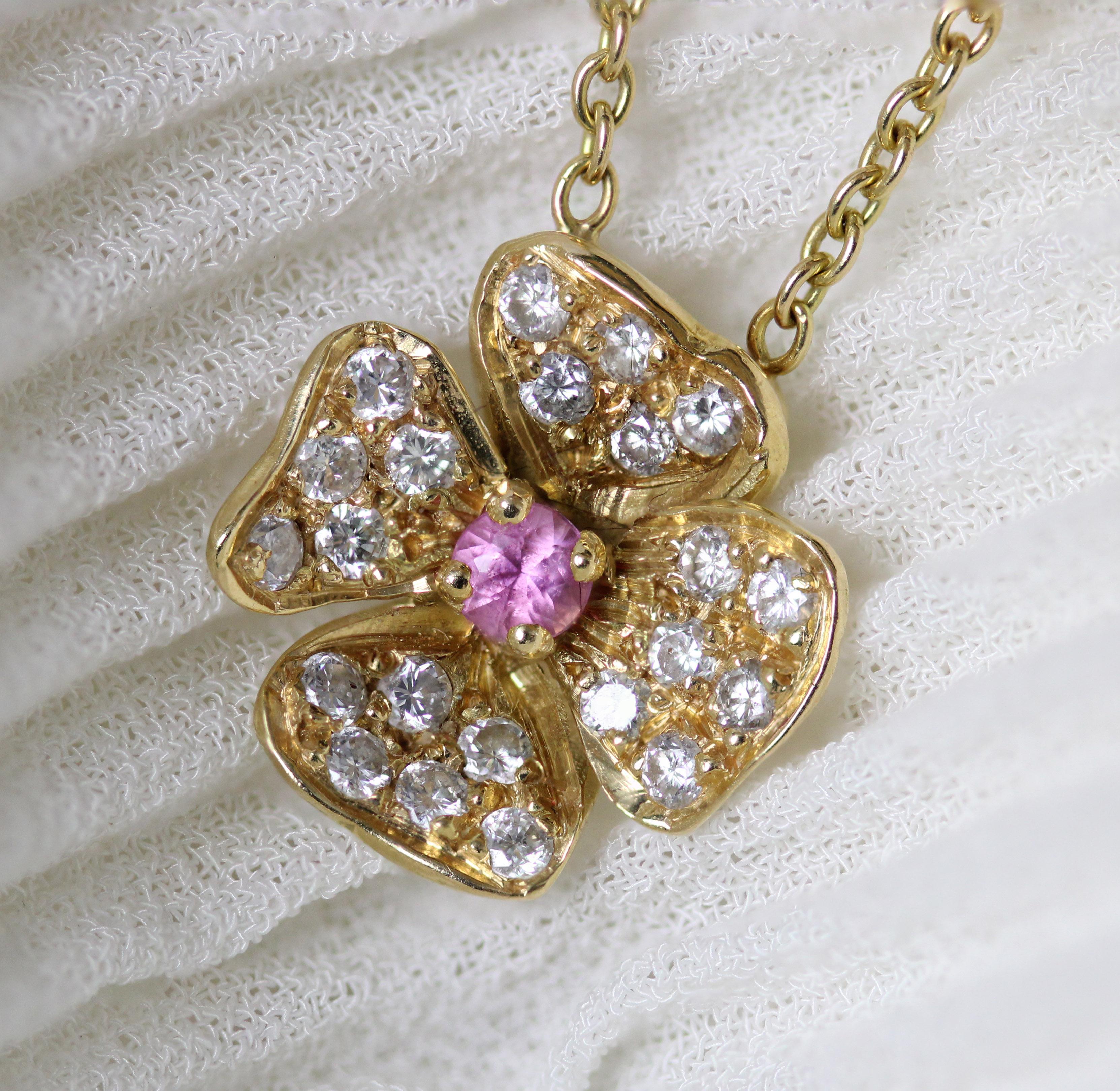 Modern Pink Sapphire Diamonds 18 Karat Yellow Gold Flower Pendant Necklace For Sale 6