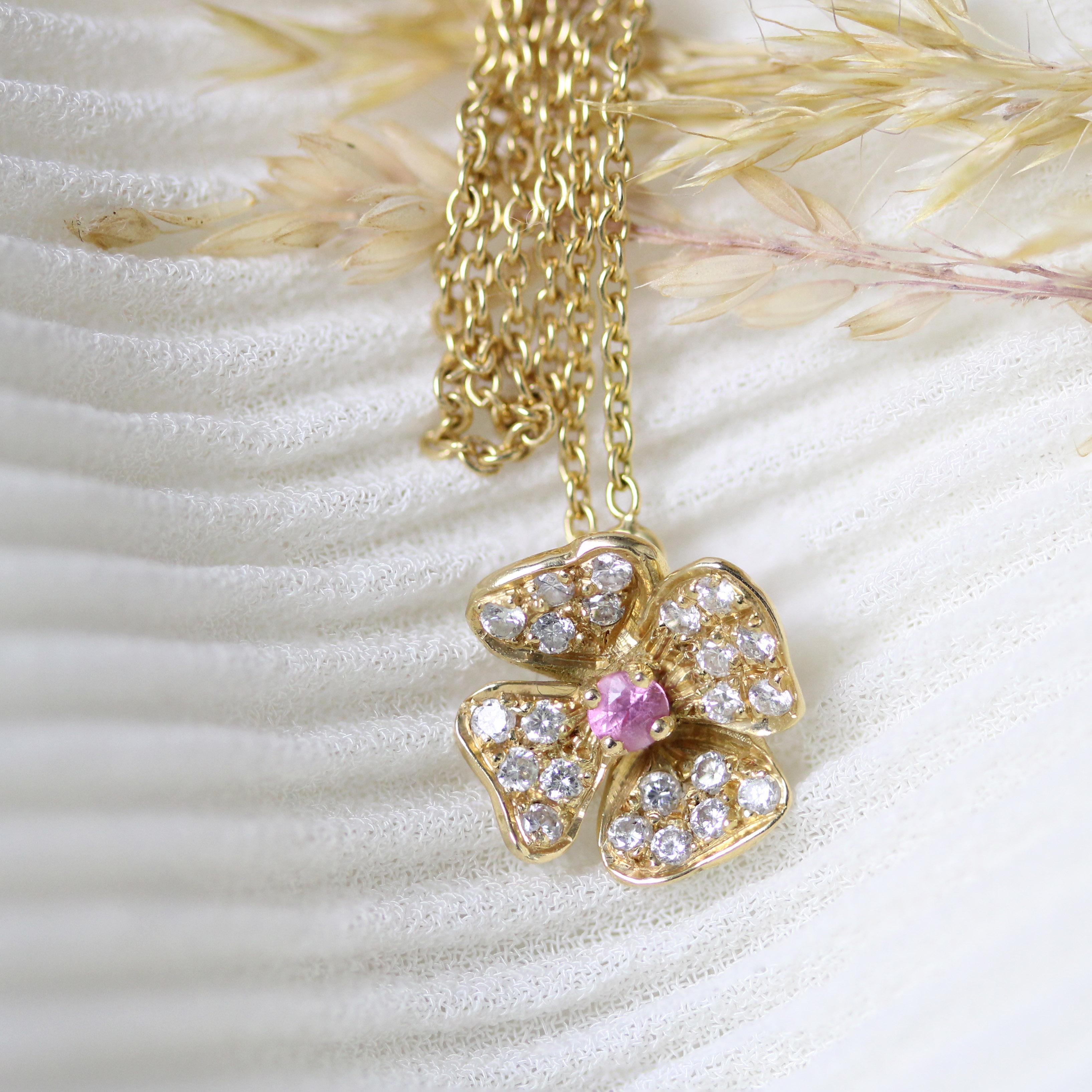 Pear Cut Modern Pink Sapphire Diamonds 18 Karat Yellow Gold Flower Pendant Necklace For Sale