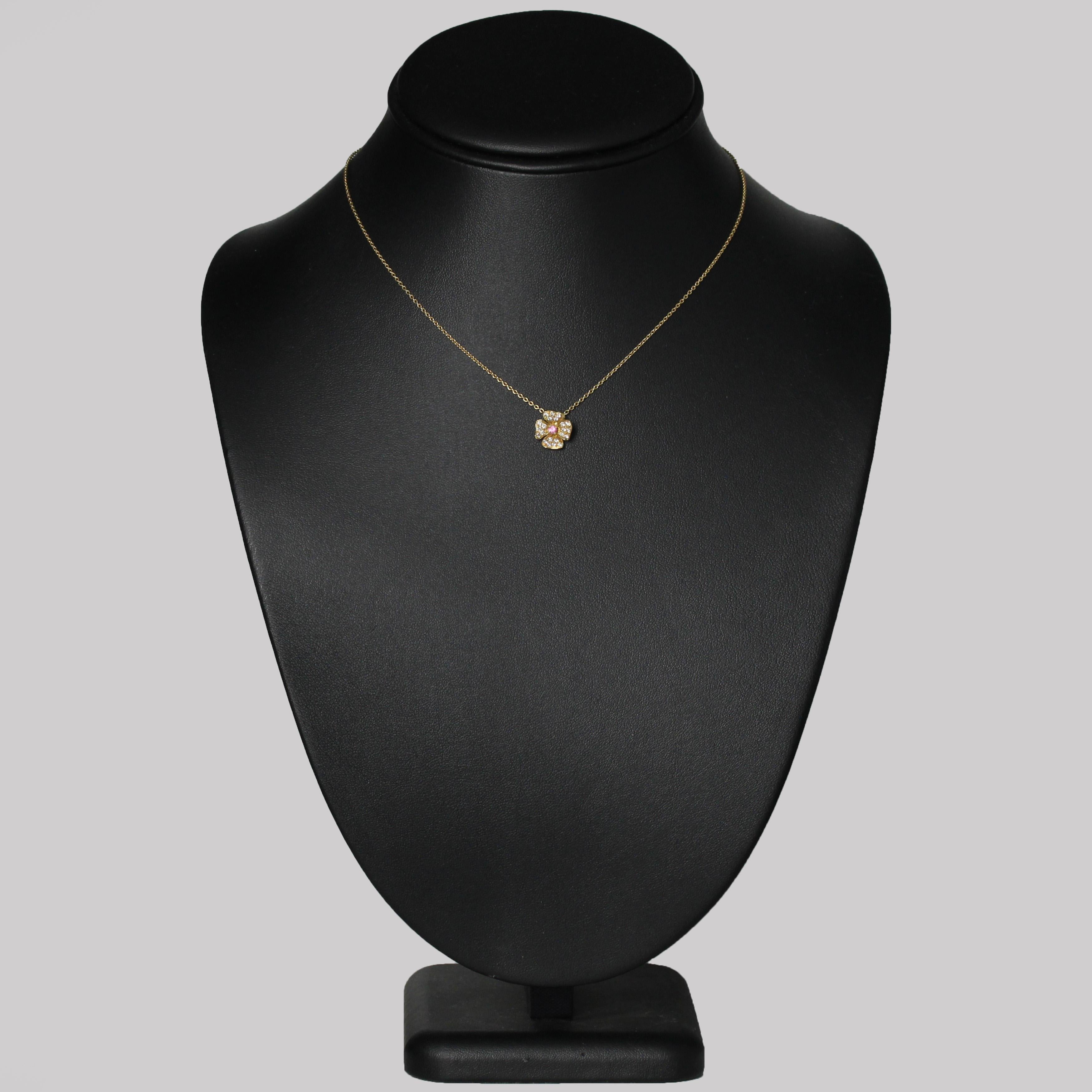 Modern Pink Sapphire Diamonds 18 Karat Yellow Gold Flower Pendant Necklace For Sale 2