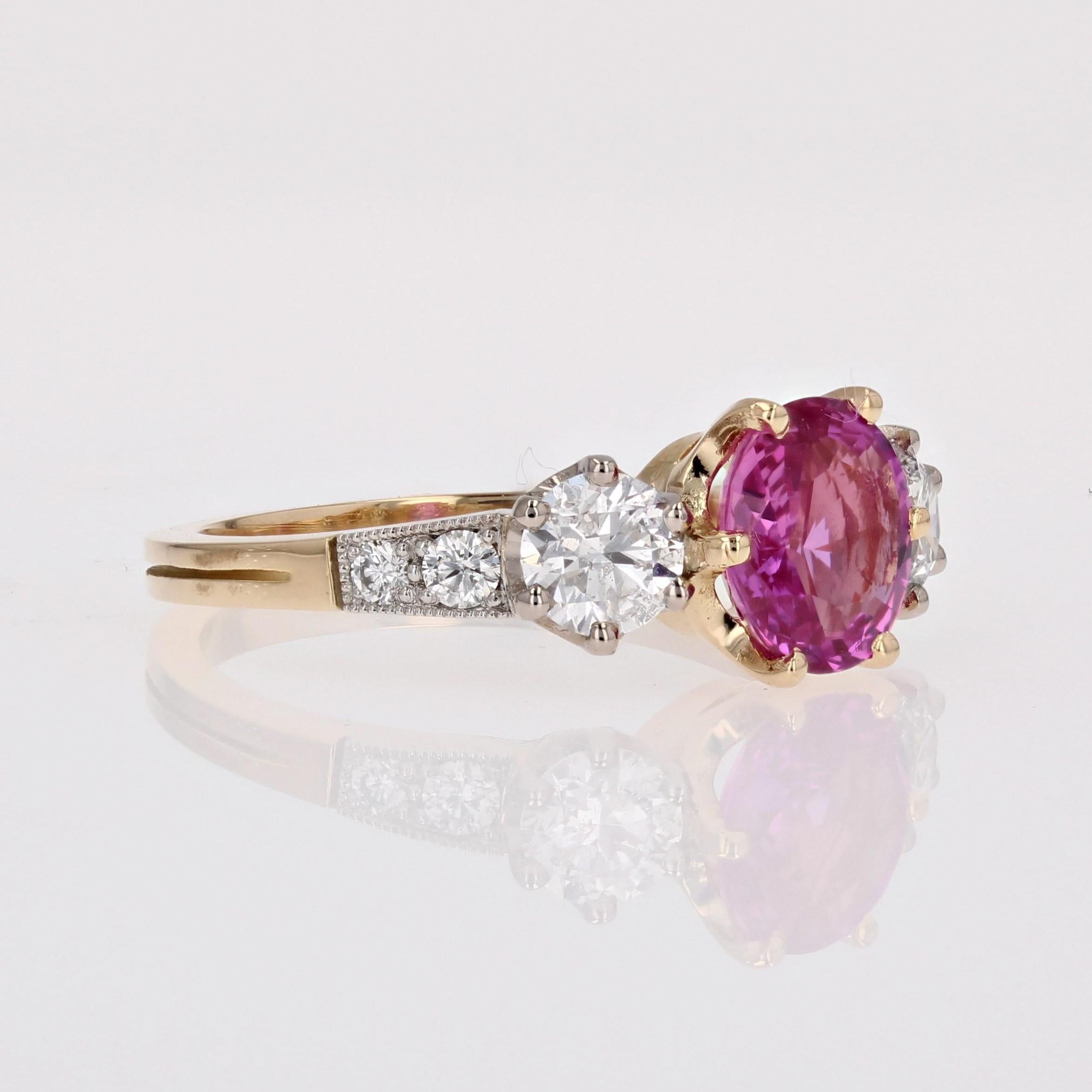 Modern Pink Sapphire Diamonds 18 Karat Yellow Gold Platinum Ring For Sale 5