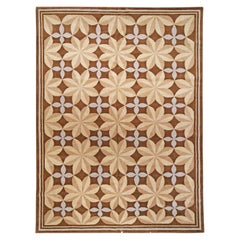 Tapis moderne en laine marron et beige à motif tourbillon fait à la main par Doris Leslie Blau