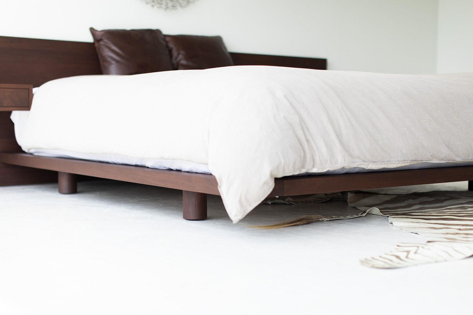 Modern Platform Bed in Walnut For Sale 6