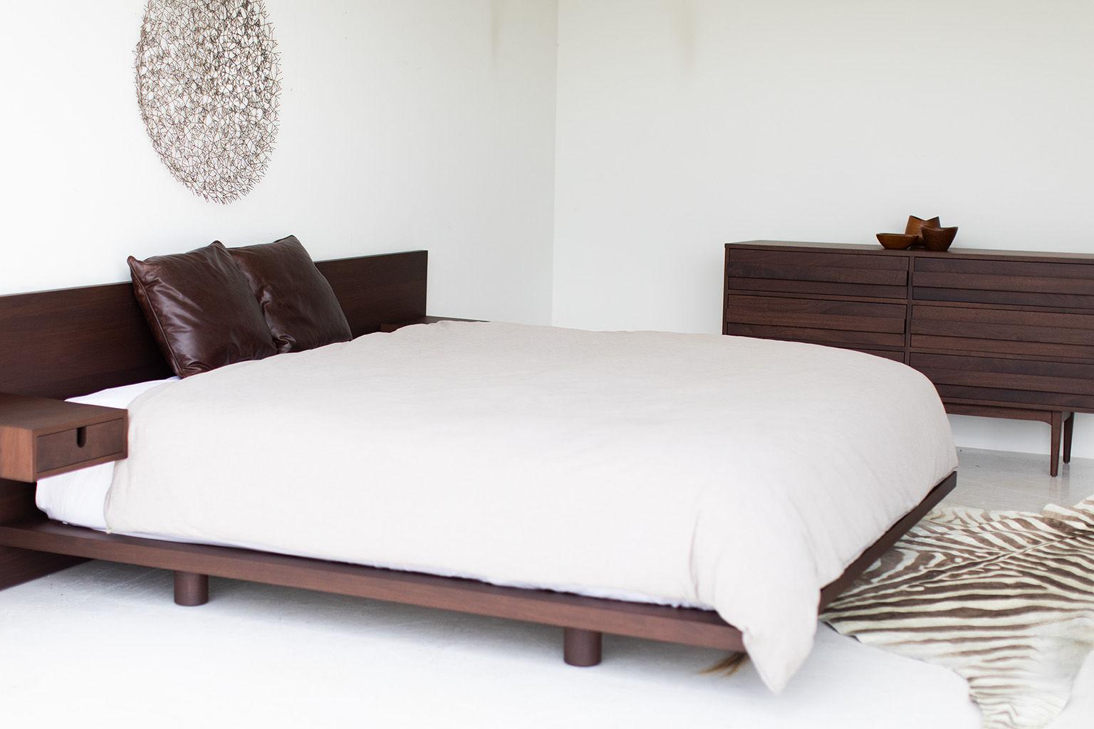 Modern Platform Bed in Walnut For Sale 1