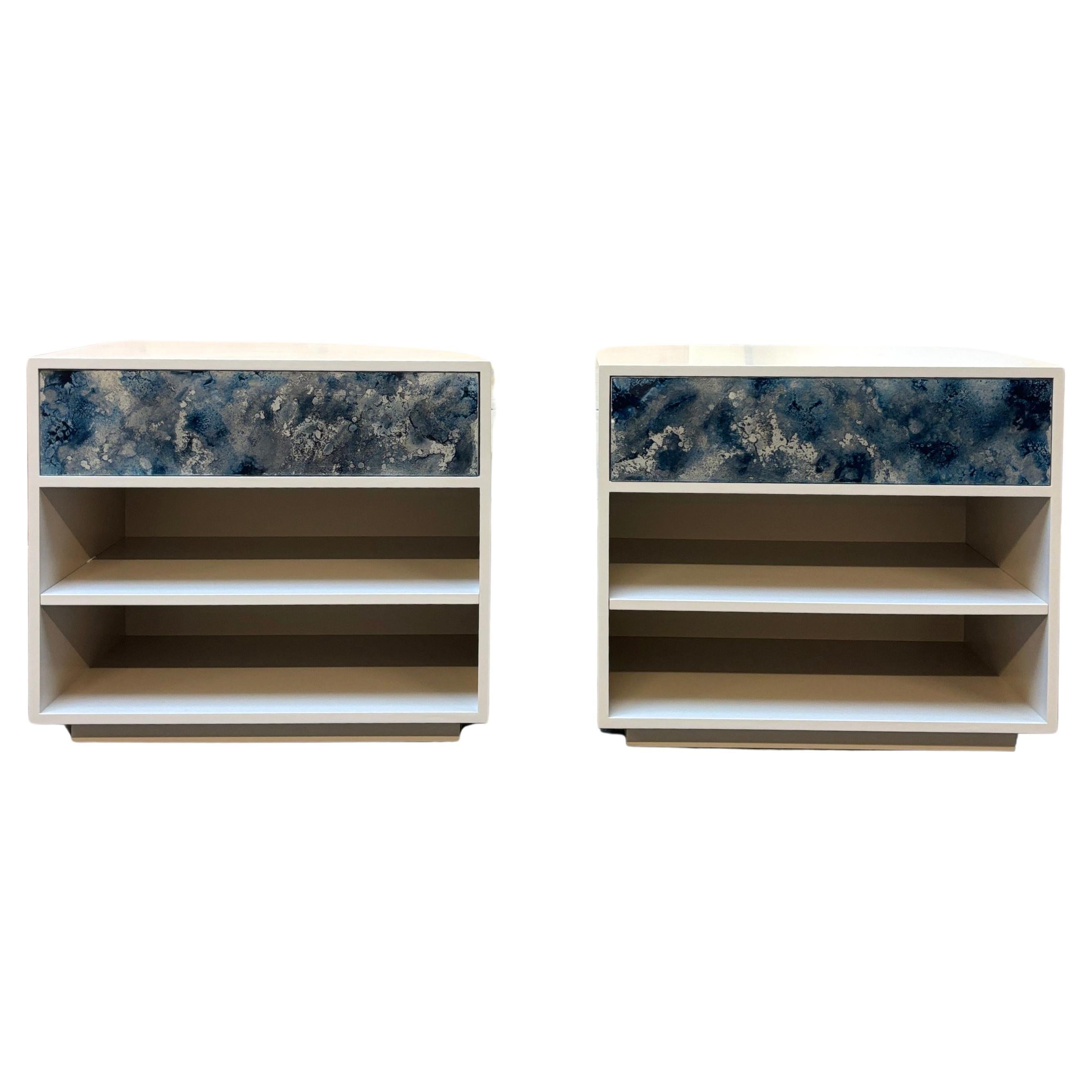 Moderne Plattform Elfenbein Eine Schublade - Zwei  Regale Nachttisch  von Ercole Home im Angebot