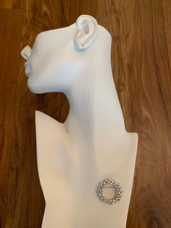 Brooche moderne en platine, collection de diamants ronds naturels de 4,5 carats, circa 1980