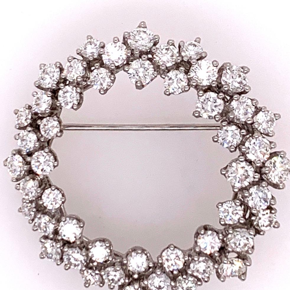 Retro Modern Platinum Brooche 4.5 Carat Natural Round Collection Diamonds, circa 1980 For Sale