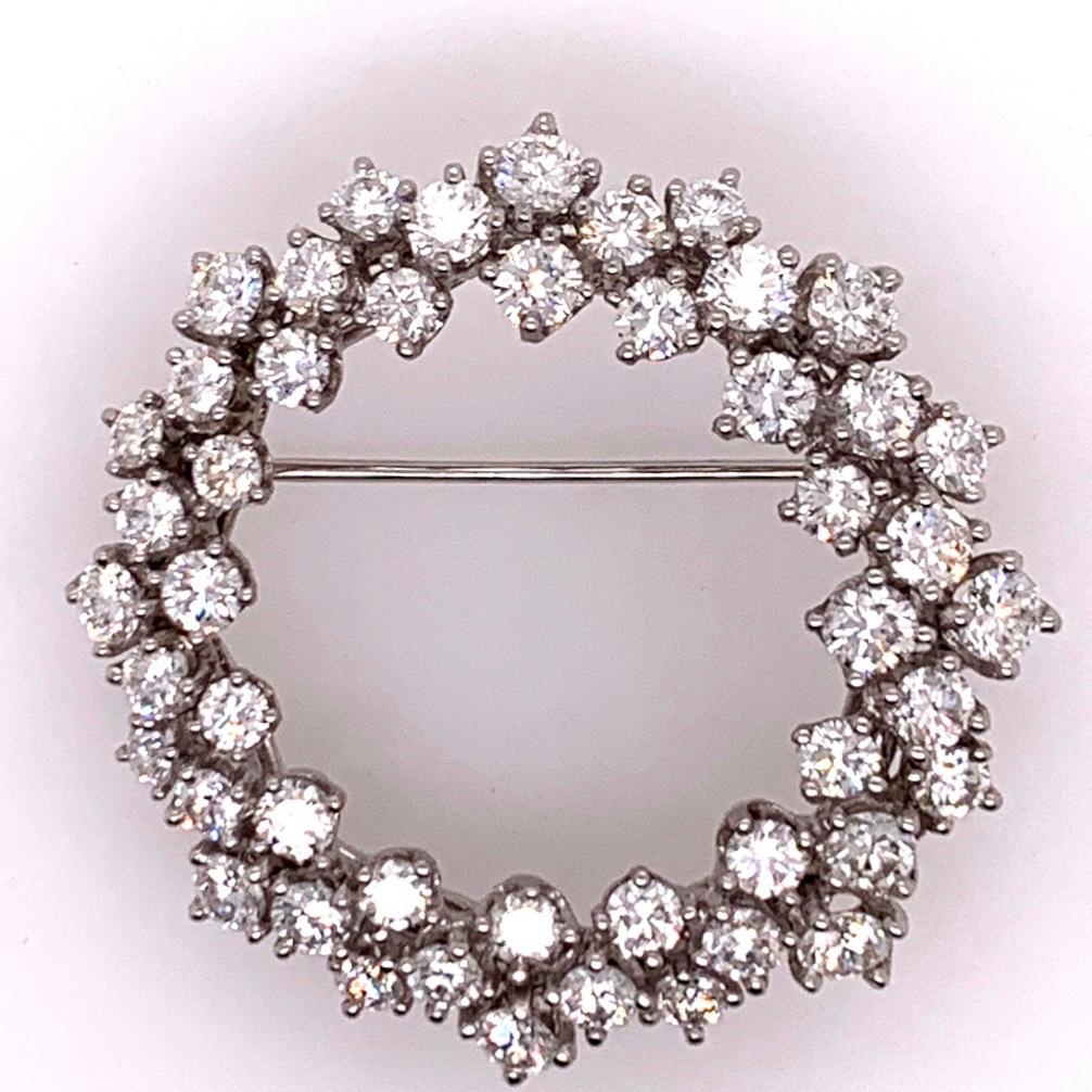 Round Cut Modern Platinum Brooche 4.5 Carat Natural Round Collection Diamonds, circa 1980 For Sale