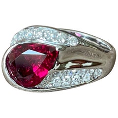 Anillo moderno de platino Diamantes Rubelita