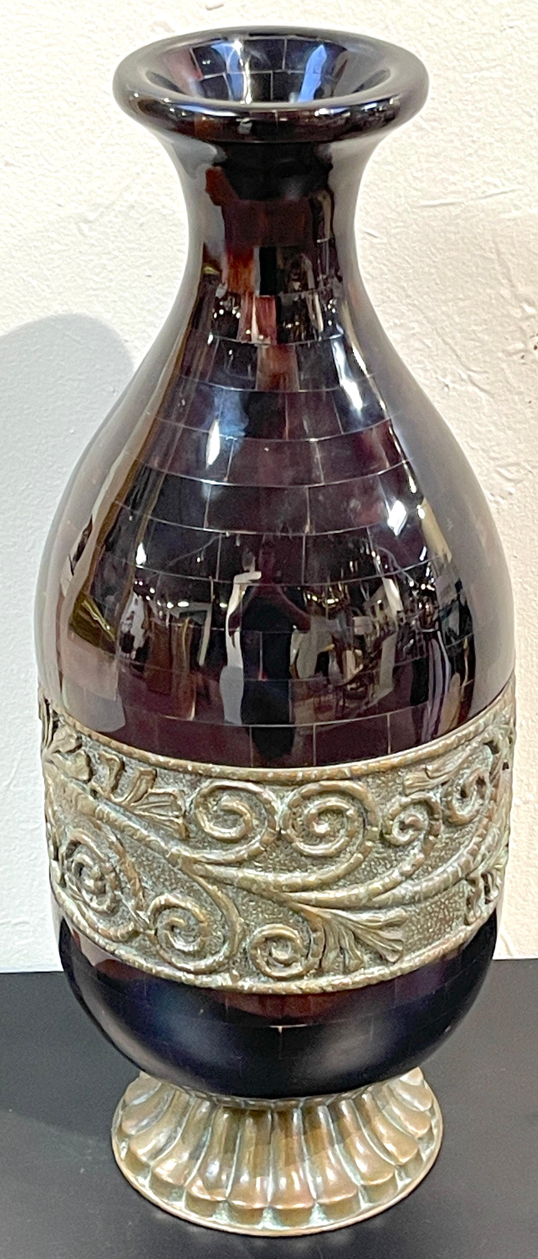 Vase moderne en corne polie et bronze patiné par Maitland Smith  Bon état - En vente à West Palm Beach, FL