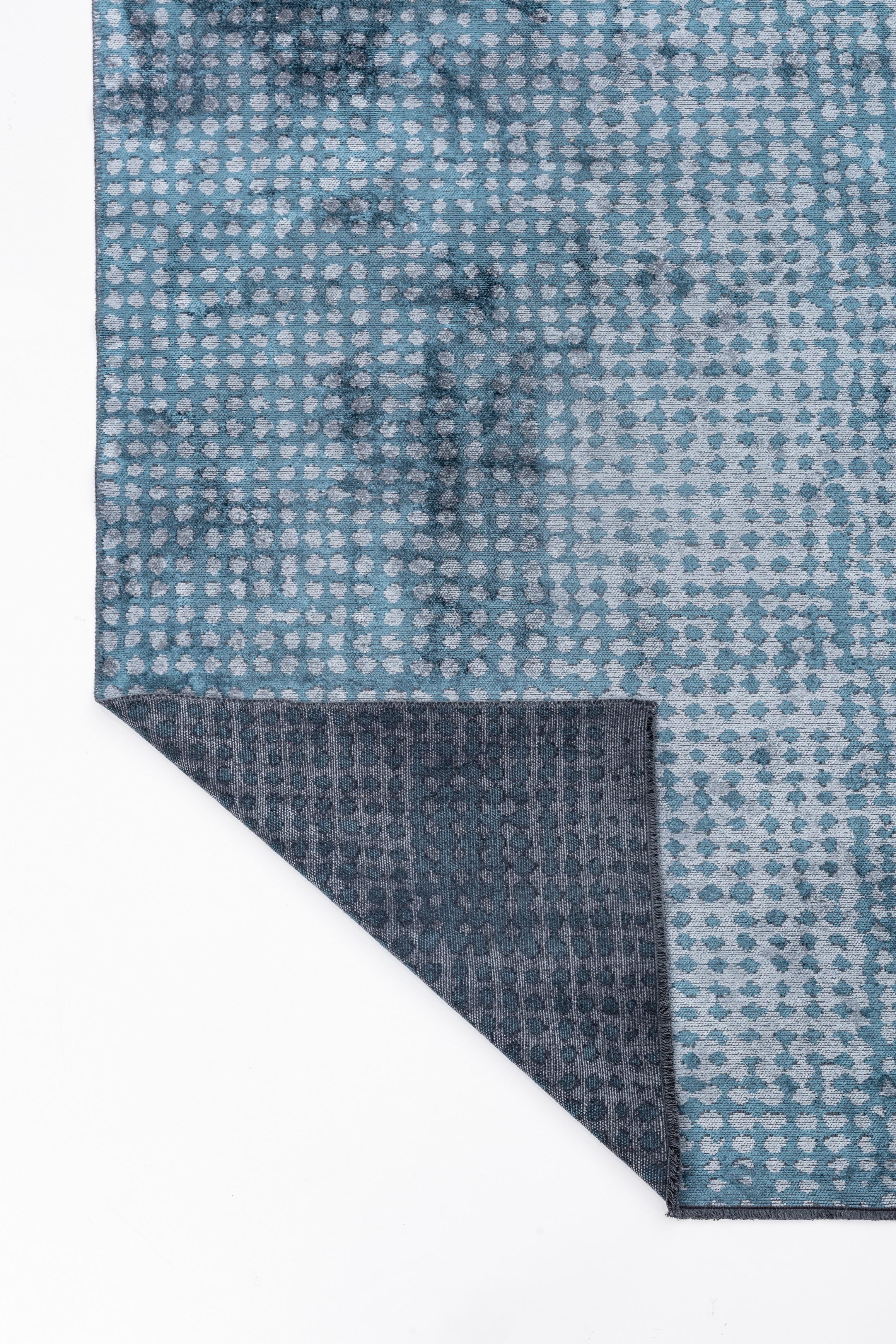 For Sale:  (Blue) Modern  Polka Dots Luxury Hand-Finished Area Rug 3