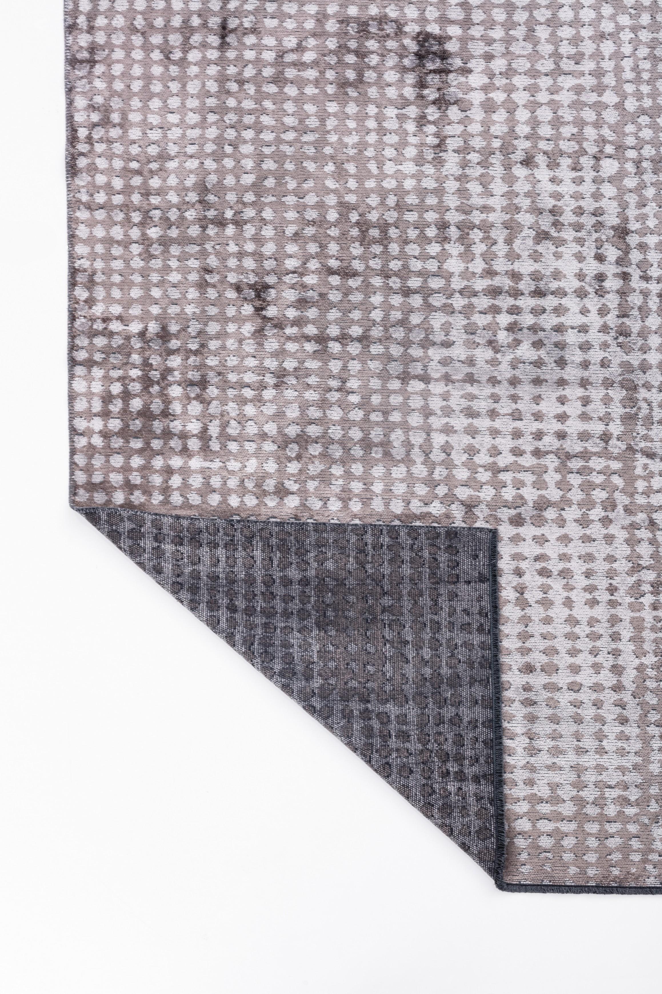 For Sale:  (Gray) Modern Polka Dots Luxury Hand-Finished Area Rug 3