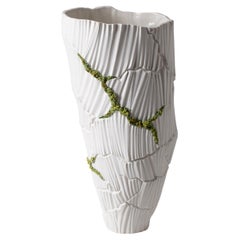 Modern Porcelain Vase Green Moss White Ceramic Sculpture Hand-Painted Italy Fos