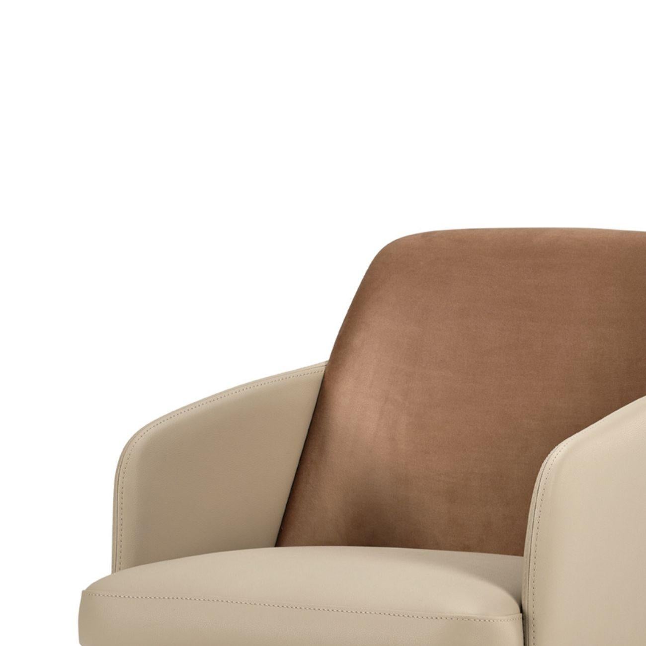 XXIe siècle et contemporain Modern Porto Dining Chair in Velvet and Eco-Leather Upholstery en vente