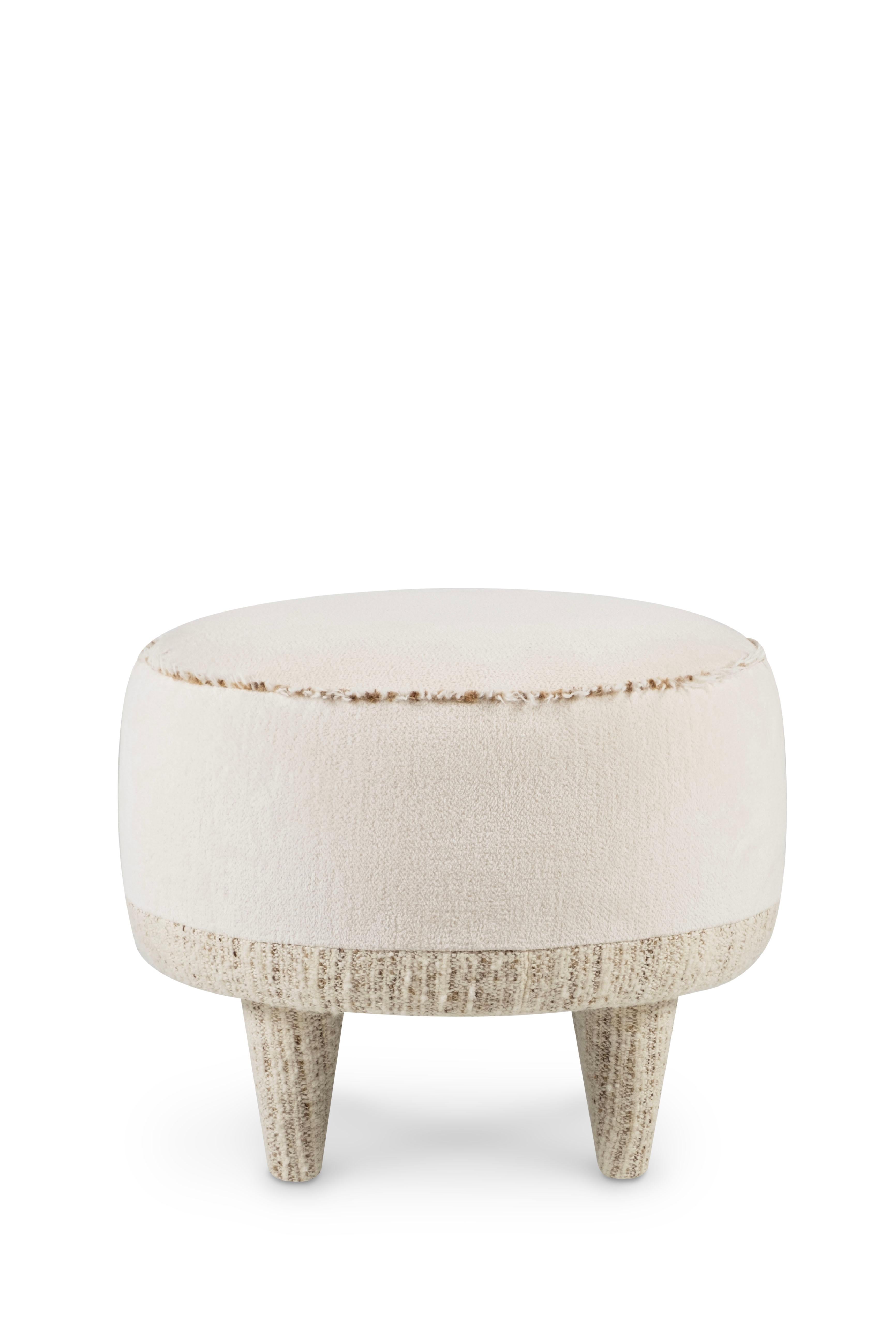 Mid-Century Modern Pouf moderne Dedar Chenille laine fabriqué à la main au Portugal par Greenapple en vente