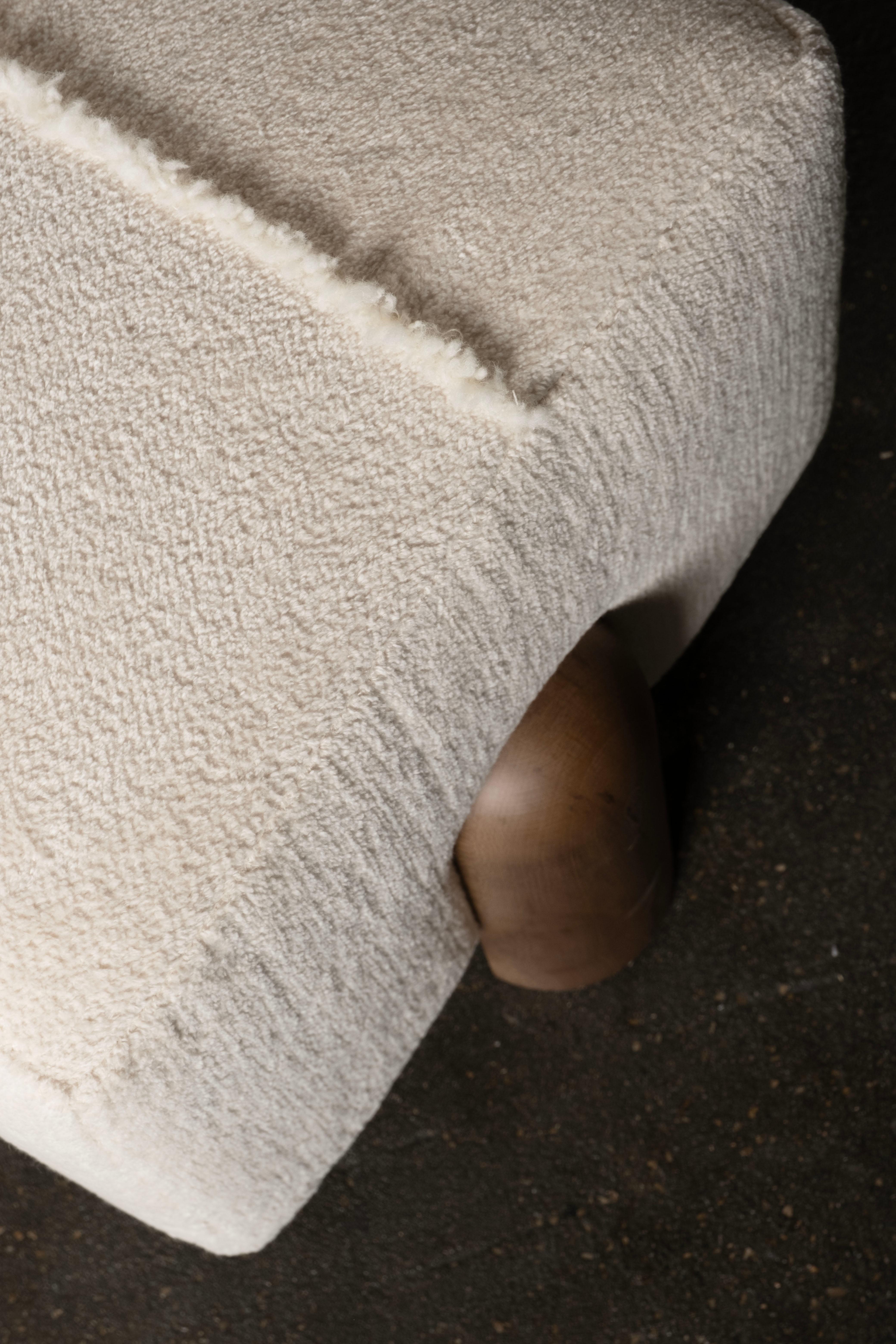 Pouf moderne Dedar Laine Coton Noyer Fait main au Portugal par Greenapple en vente 1