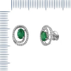 Modern Precious 0.88 Carat Emerald Diamond White Gold Every Day Stud Earrings
