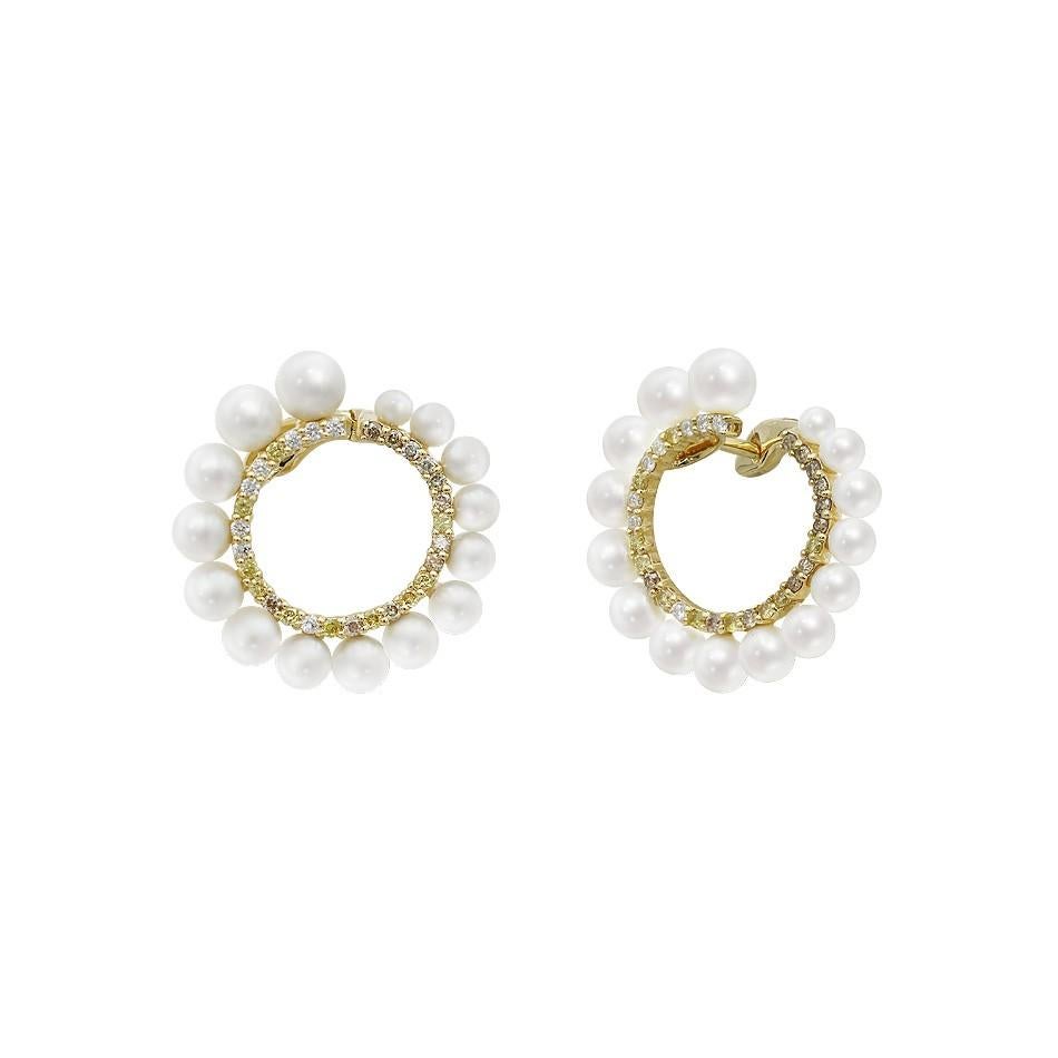 Women's Modern Precious Pearl Diamond Fabulous Yellow Gold 18 Karat Ring For Sale