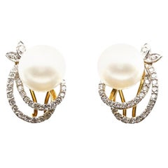 Modern Precious Pearl Diamond Fabulous Yellow Gold Earrings