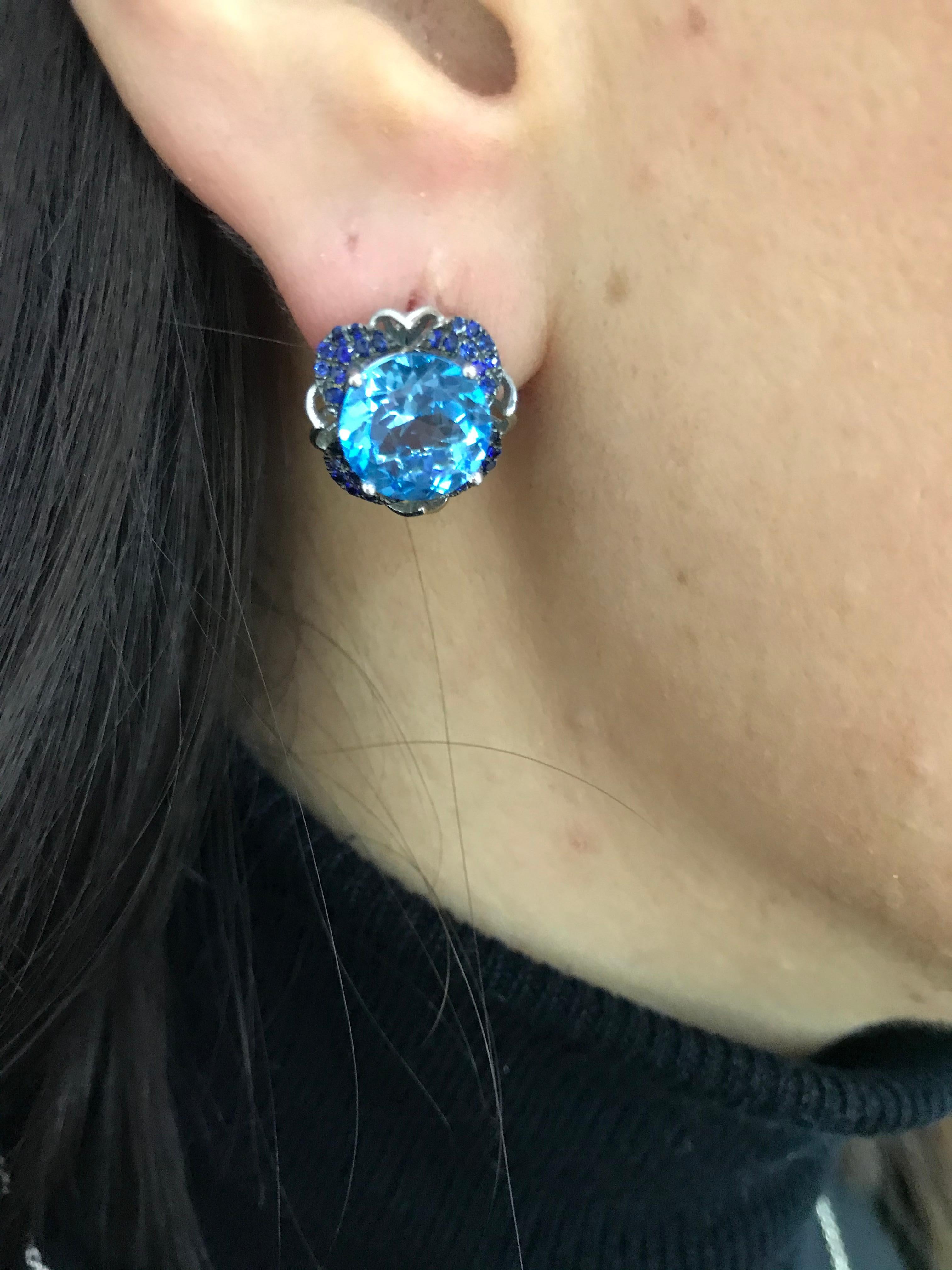 Modern Precious Topaz Blue Sapphire Fabulous White Gold Earrings For Sale 1