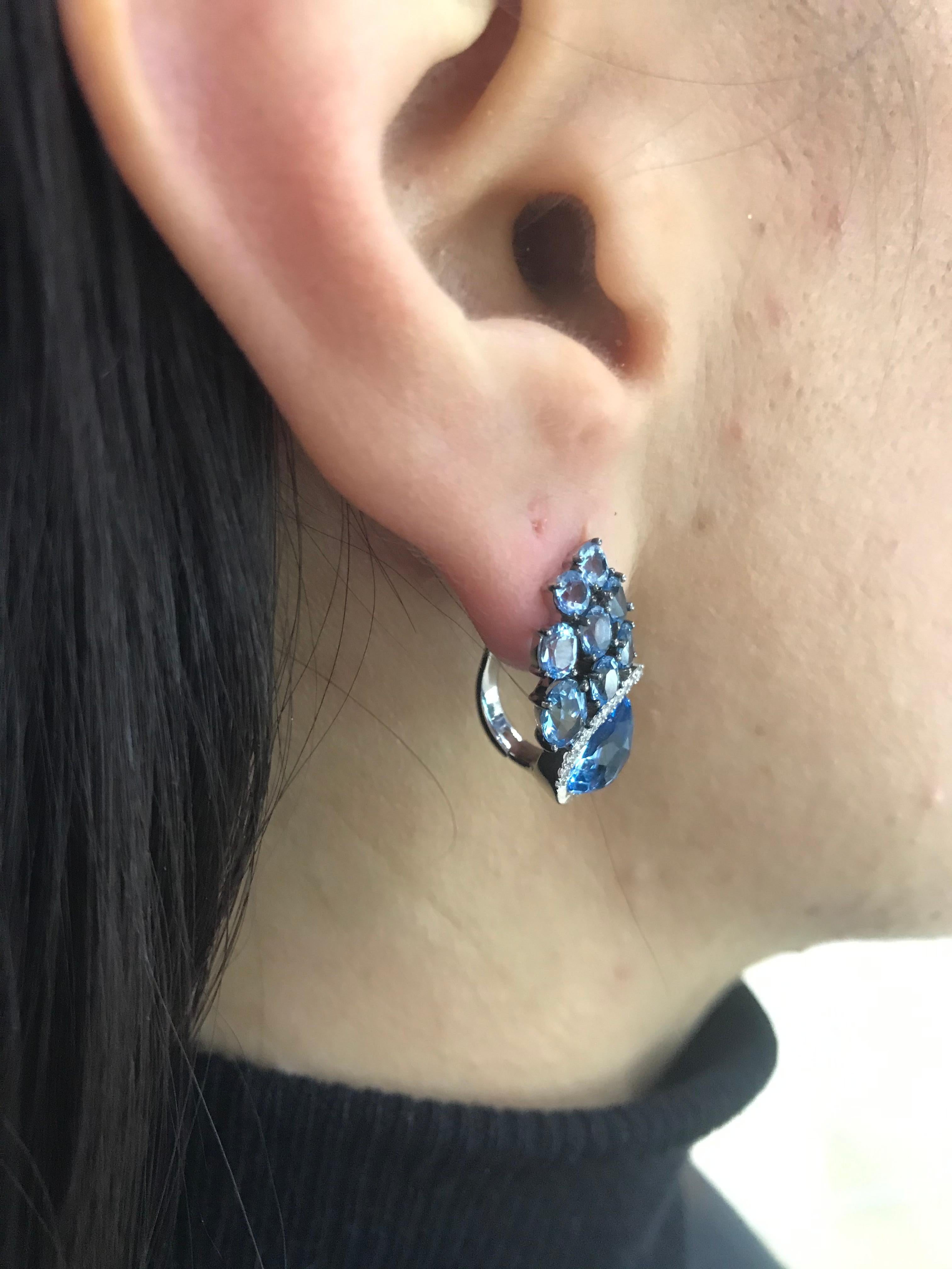 Moderne moderne Ohrringe mit Edeltopas und Diamanten aus Weißgold (Antiker Kissenschliff) im Angebot