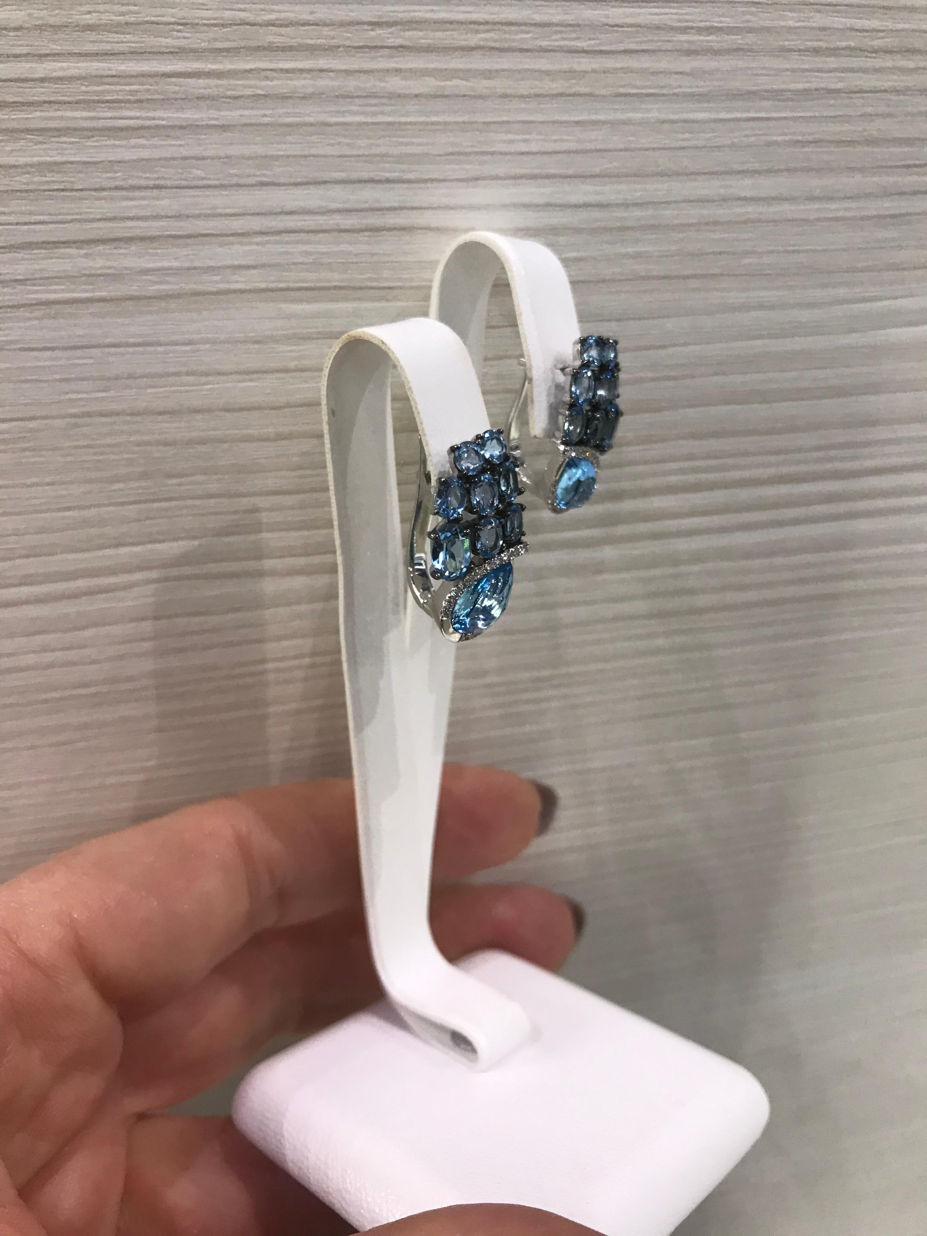 Moderne moderne Ohrringe mit Edeltopas und Diamanten aus Weißgold Damen im Angebot