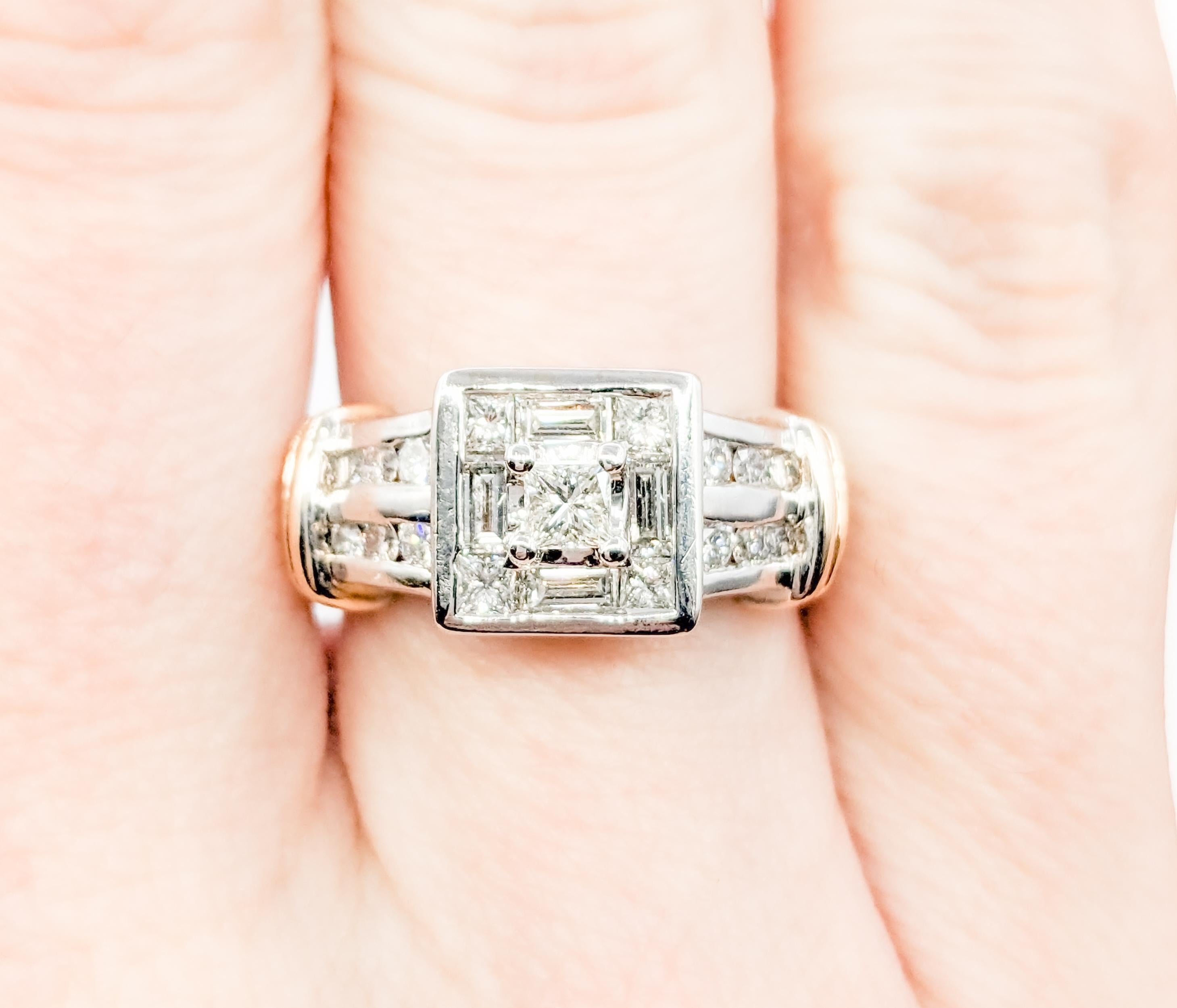 Moderner Verlobungsring mit Prinzessin, Baguette und rundem Diamant Damen