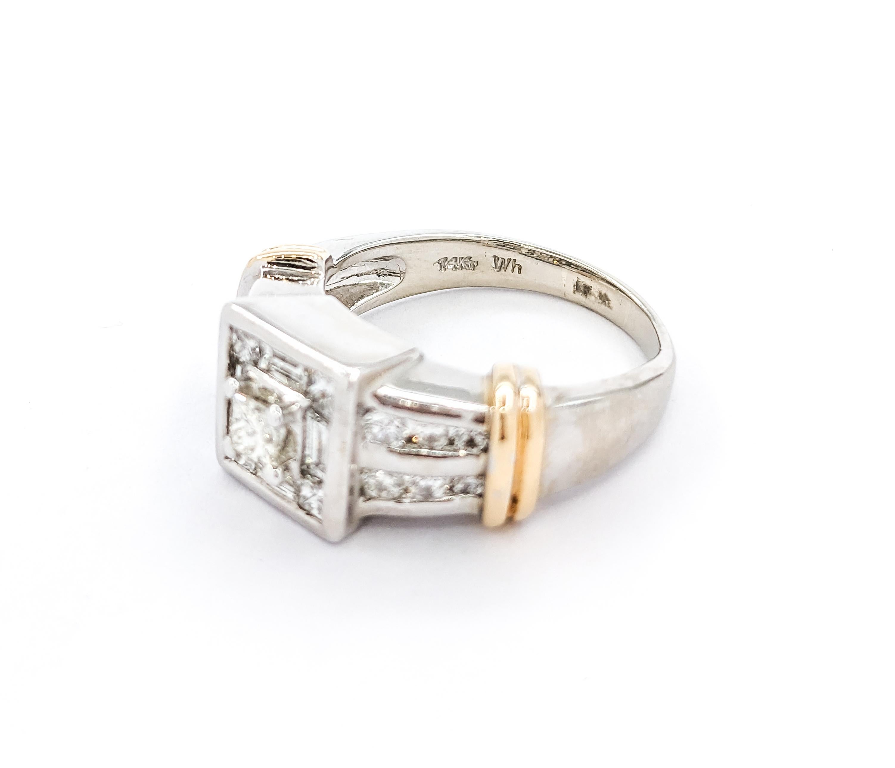Moderner Verlobungsring mit Prinzessin, Baguette und rundem Diamant 4