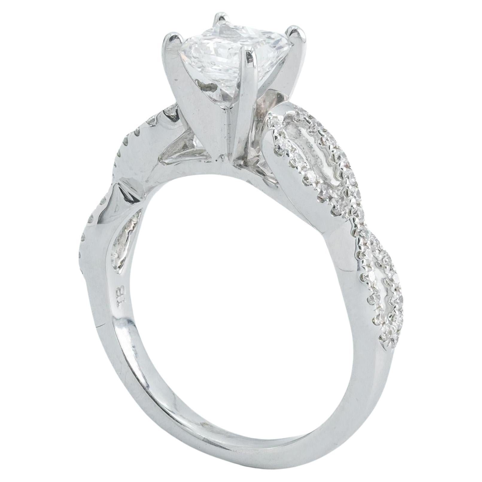Bague de fiançailles diamant taille princesse en or blanc 14 carats ~1ctw Modernity en vente