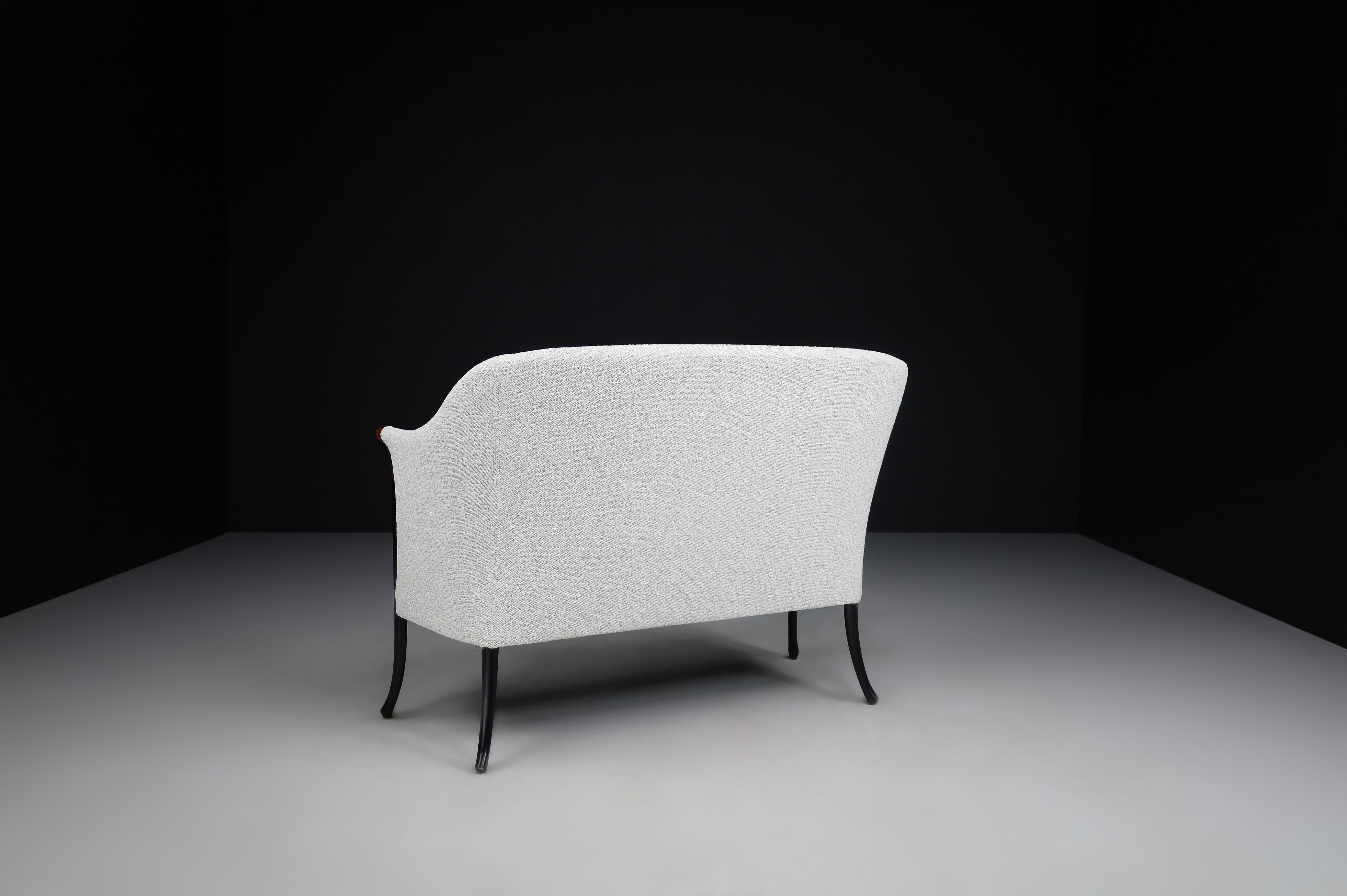 Modern Progetti Bench by Umberto Asnago for Giorgetti in New Bouclé Fabric 4
