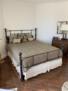 Modern Queen Sized Iron Bed