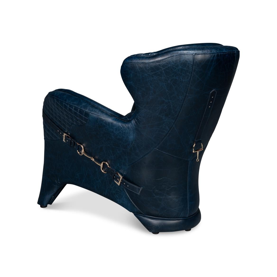 Asiatique The Moderns fauteuil en cuir matelassé bleu en vente