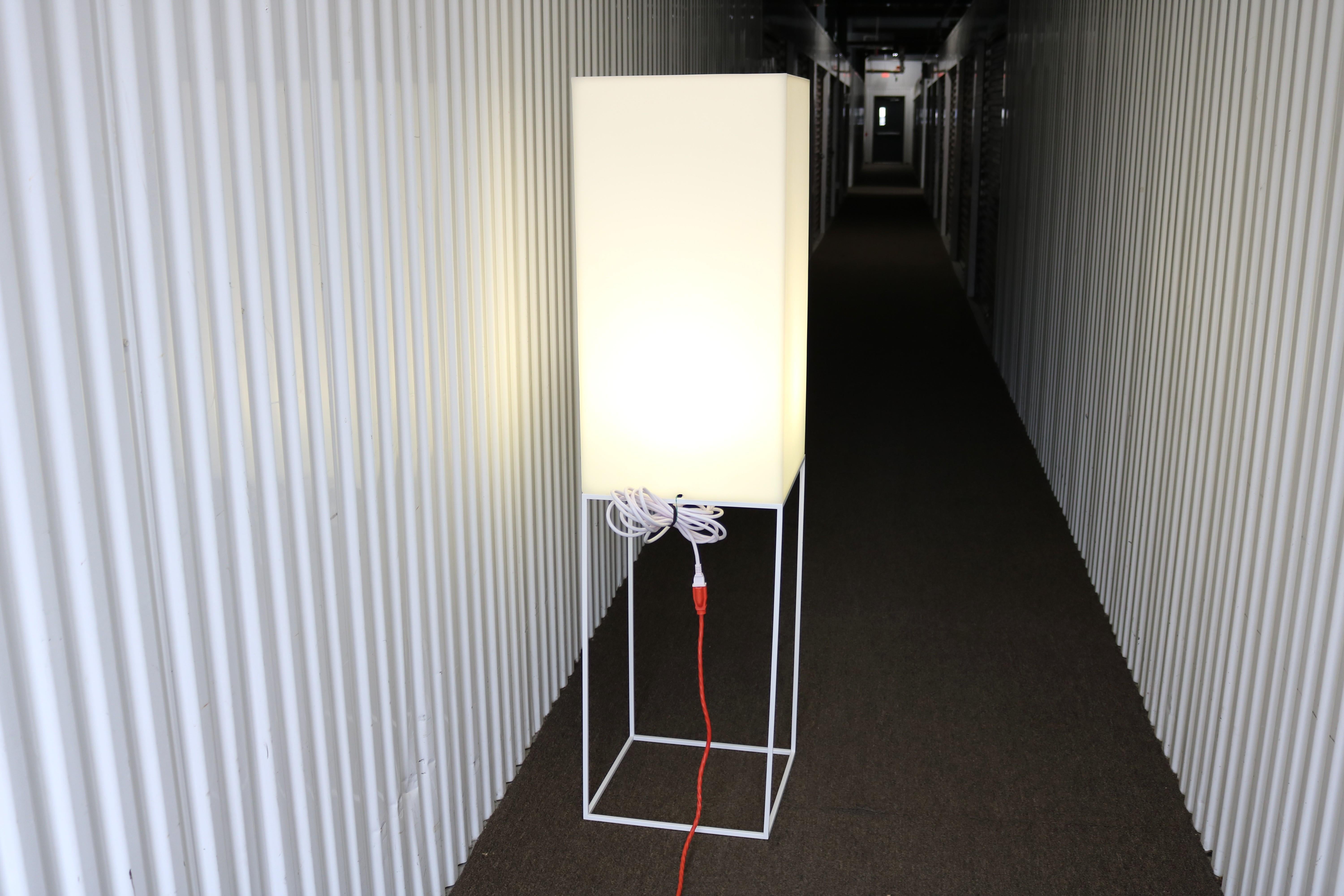 Lámpara de pie de exterior moderna Ramon Esteve para Vondom Vela High Cube White, España en venta 6