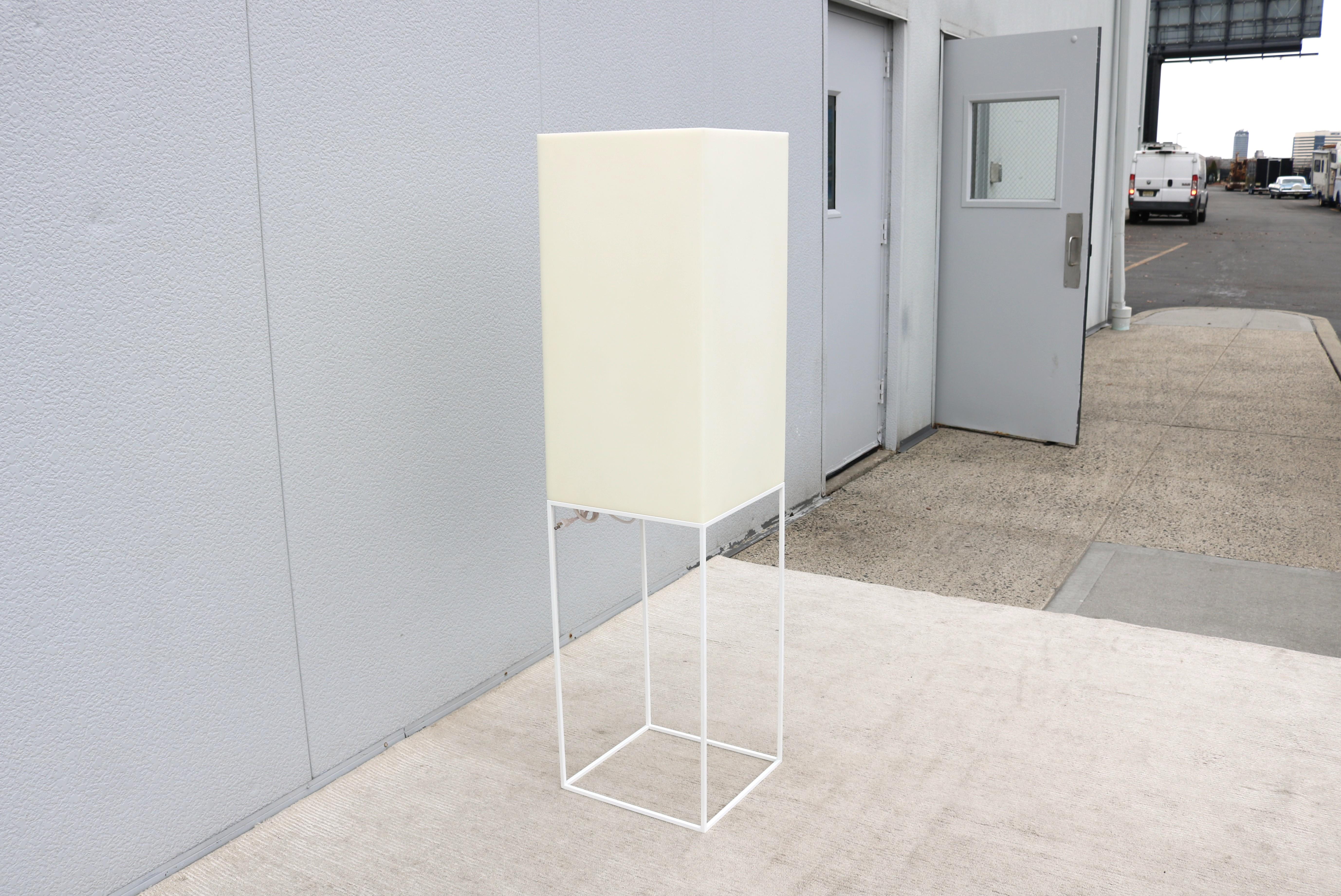 Lámpara de pie de exterior moderna Ramon Esteve para Vondom Vela High Cube White, España en venta 1