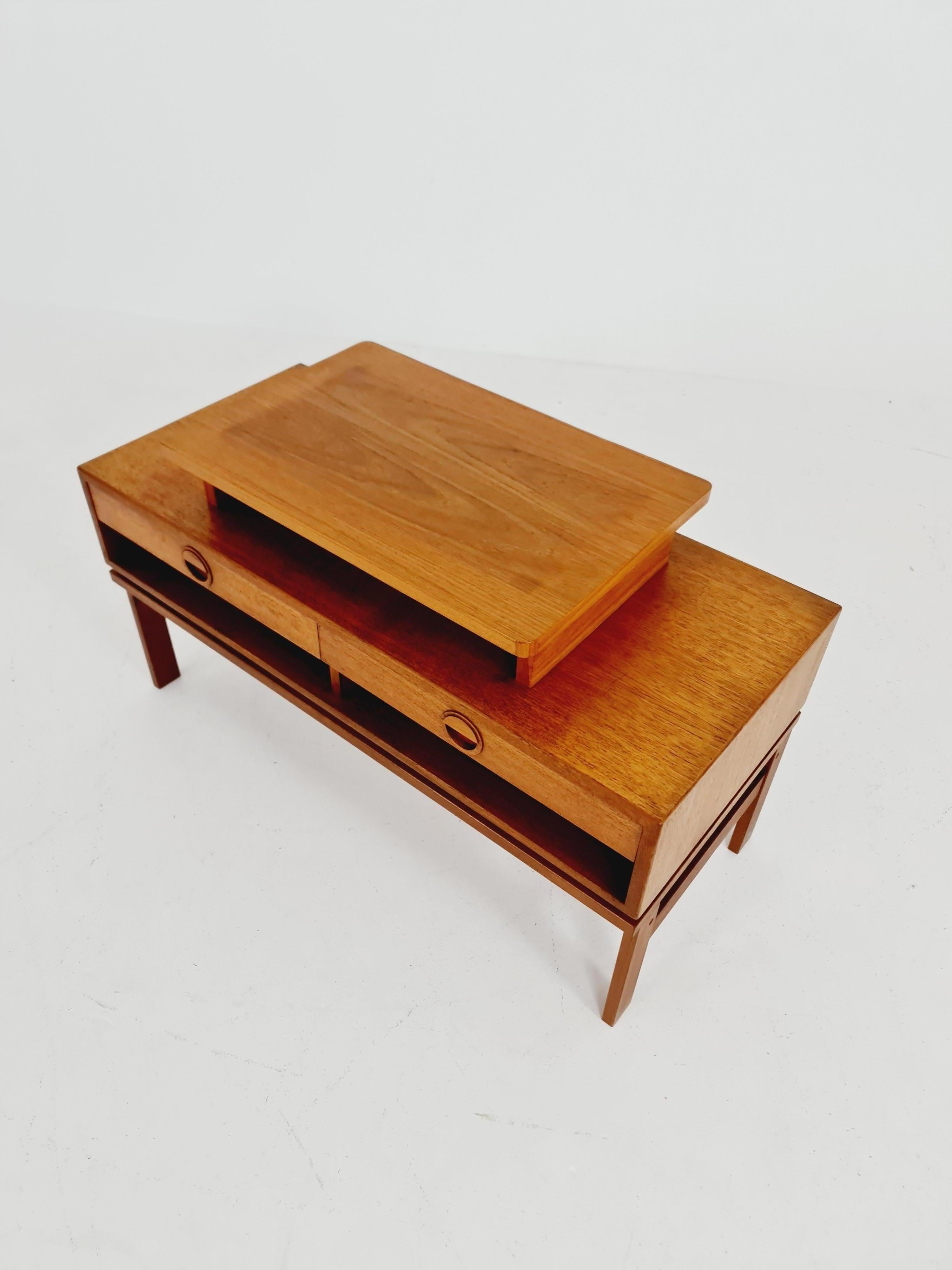 modern, Rare Danish tv-bench hallway table teak by Hansen & Guldborg Mobler For Sale 1