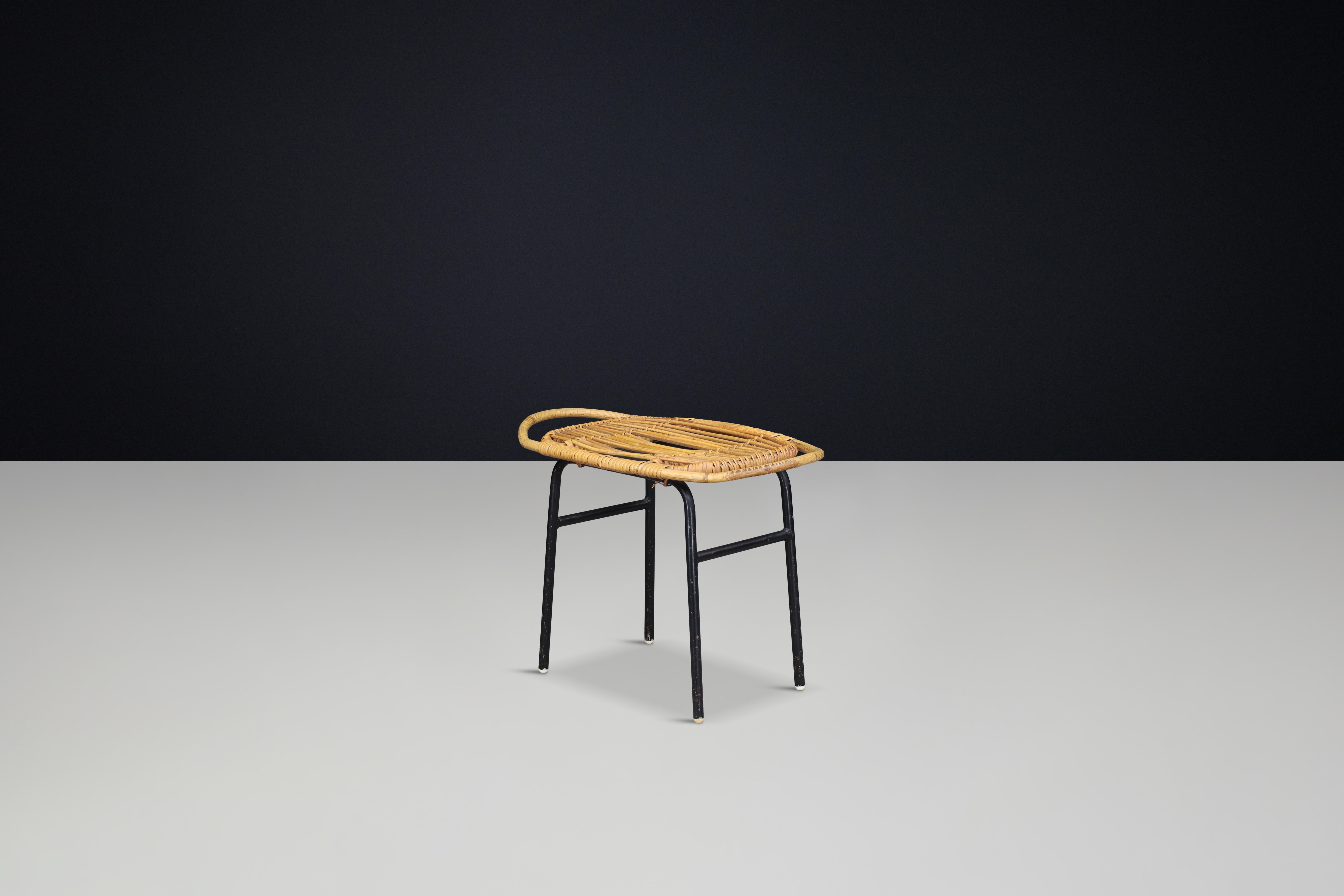 Mid-Century Modern Modern Rattan and Bamboo Black Lacquered Side Table, France, 1950s — 3 Available en vente