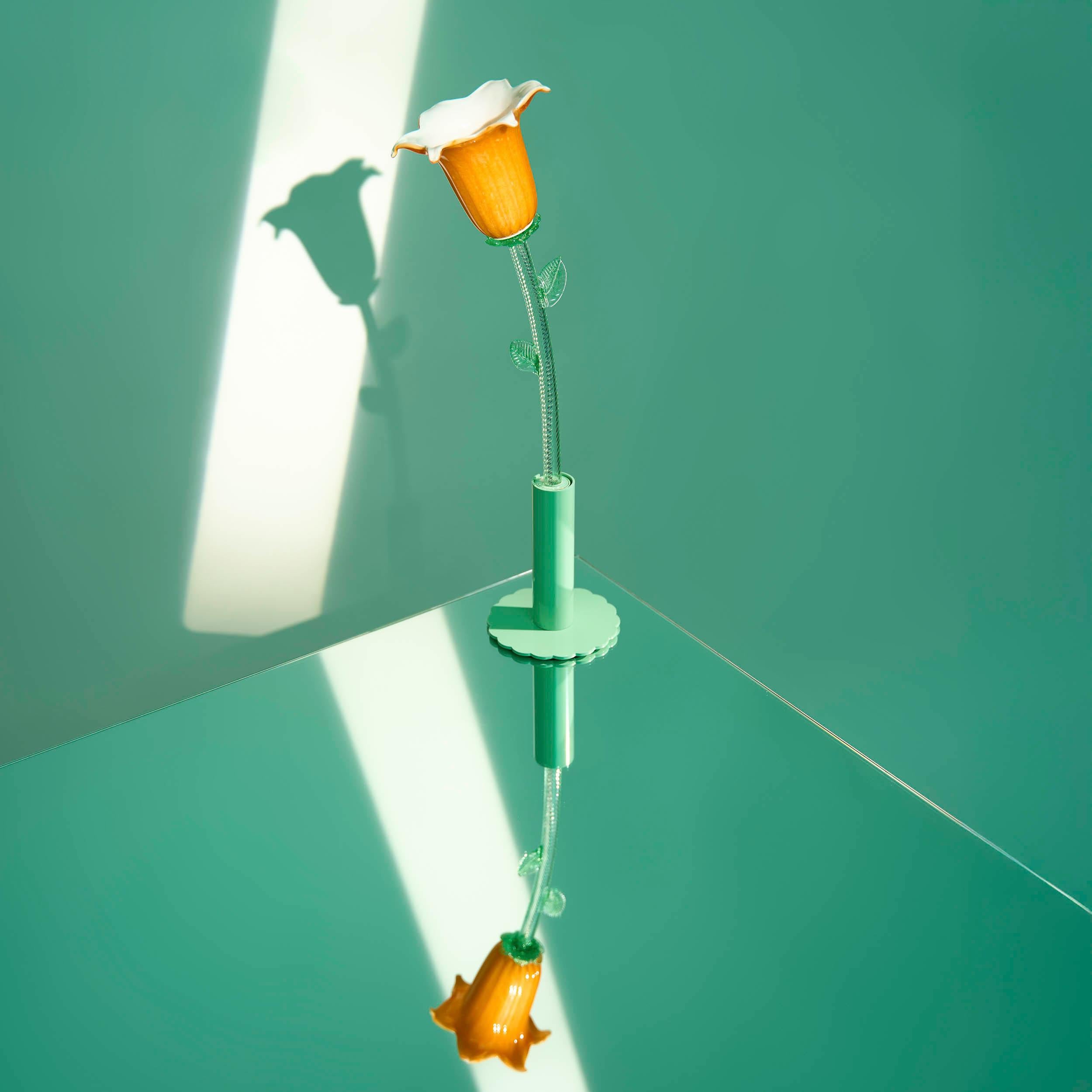 Lámpara de mesa moderna recargable Flor de cristal de Murano Alessandra Baldereschi Italiano en venta