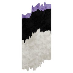 Moderner rechteckiger, abstrakter, handgetufteter Teppich in abstrakter Form in Violett, Schwarz und Weiß