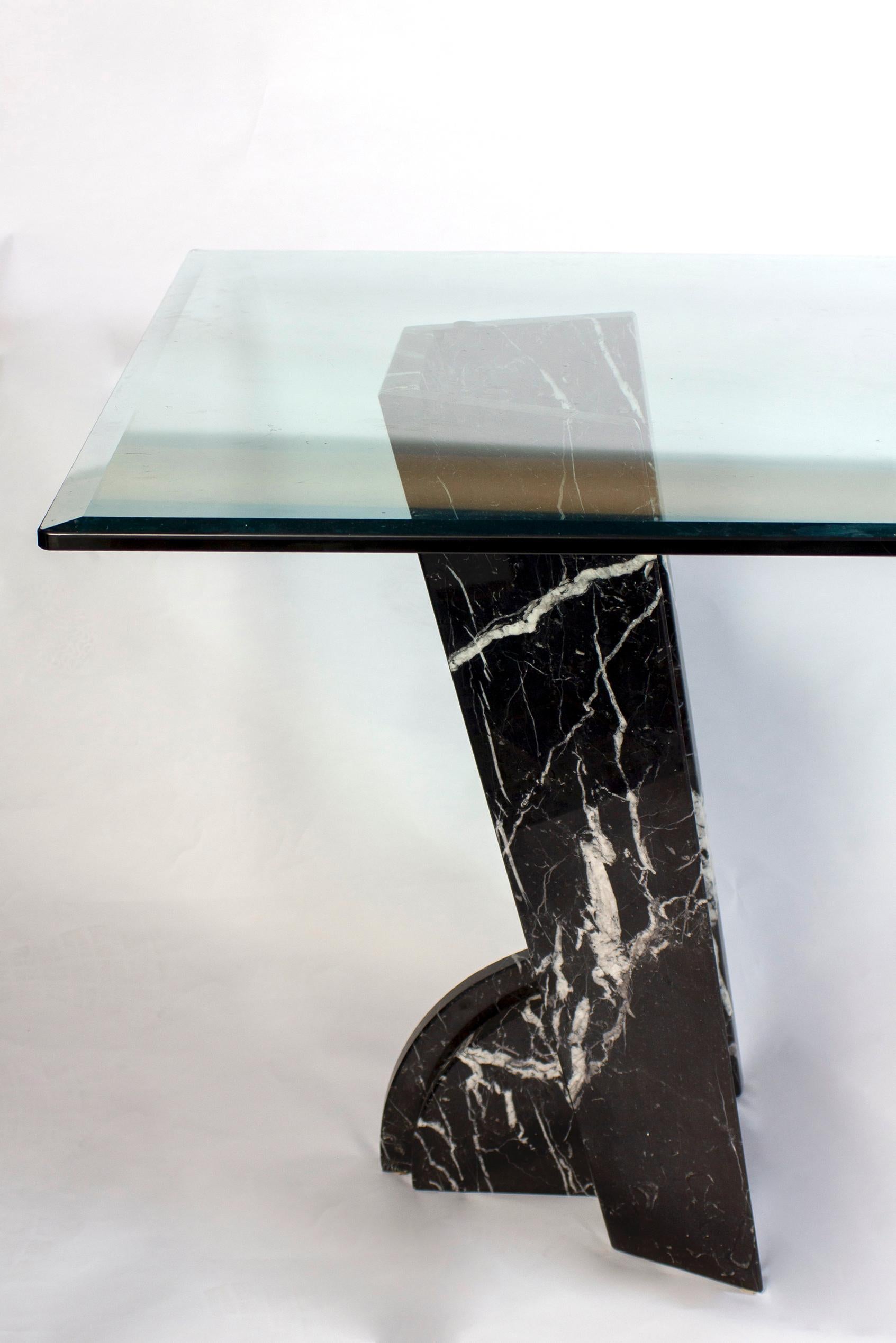 Modern Rectangular Glass Dining Table with Marble Base 1970' In Excellent Condition For Sale In Rome, IT